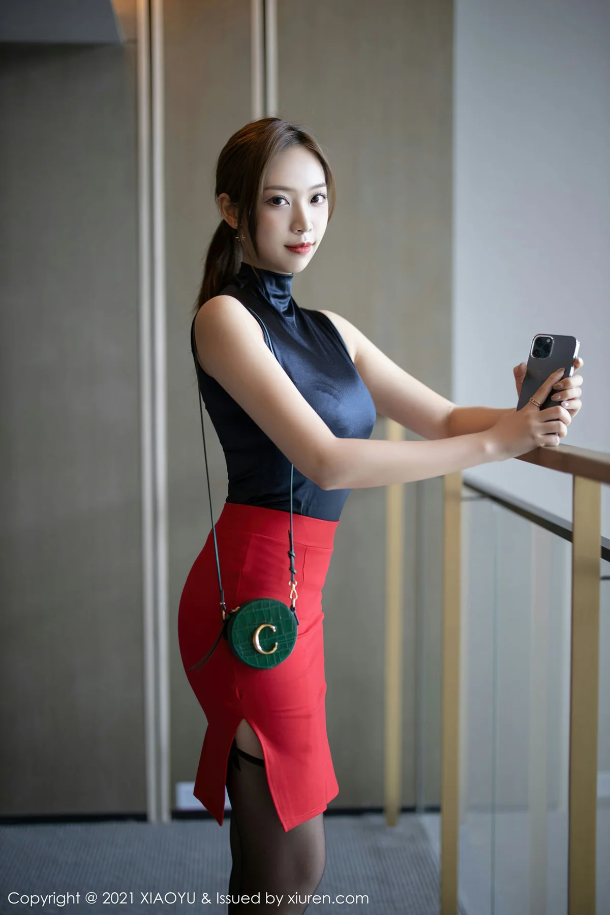 XIAOYU  语画界 Vol.491 黑丝吊袜都市OL 郑颖姗 性感写真 - 1