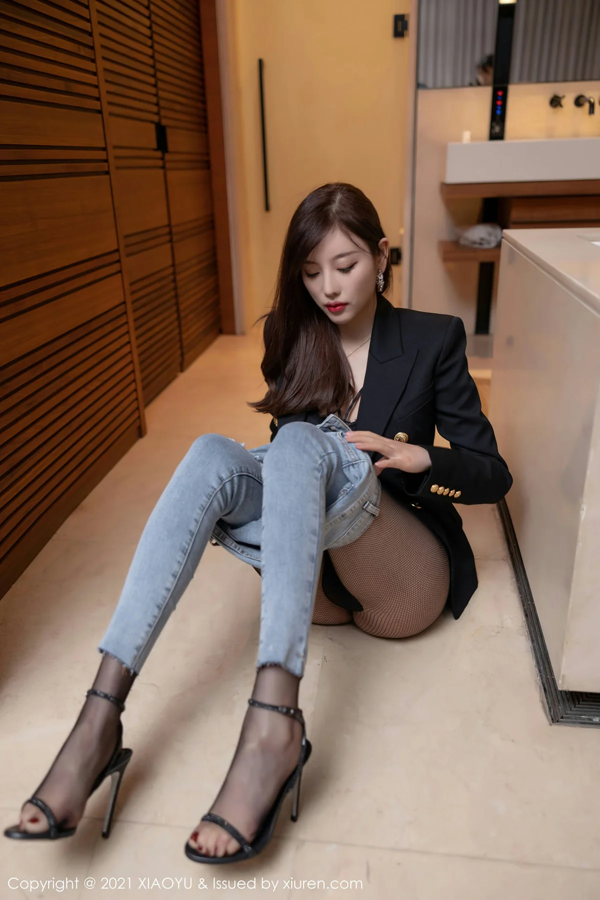 XIAOYU  语画界 Vol.533 魅惑网袜美腿修长 杨晨晨sugar 青岛旅... - 8