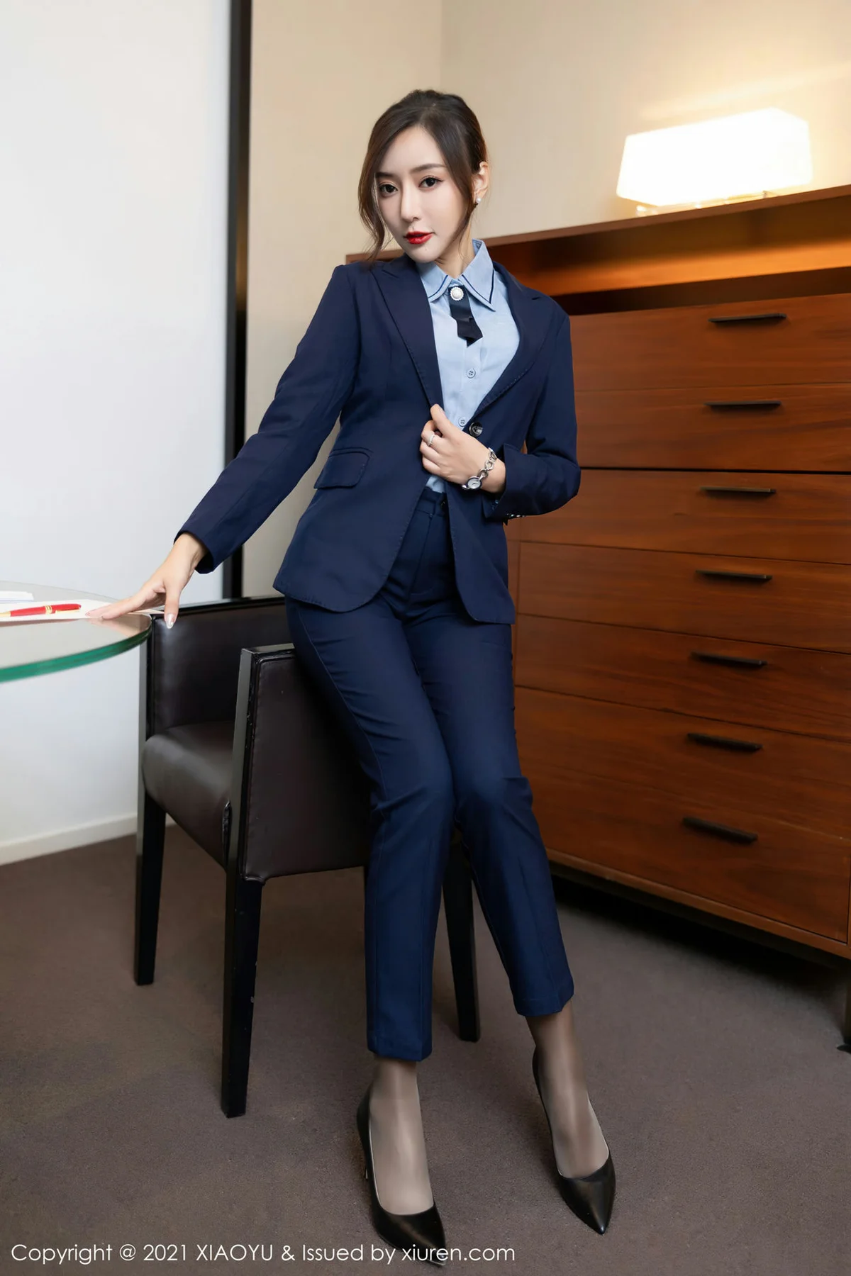 XIAOYU  语画界 Vol.639 职业灰丝OL 馨瑶yanni 性感写真 - 5