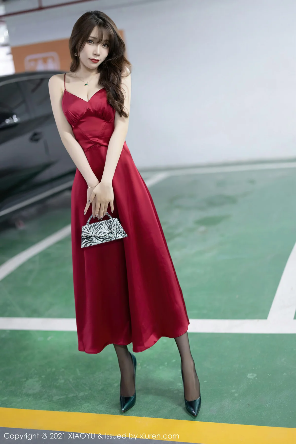 XIAOYU  语画界 Vol.654 吊裙黑丝魅惑 芝芝Booty 私房写真1 - 9