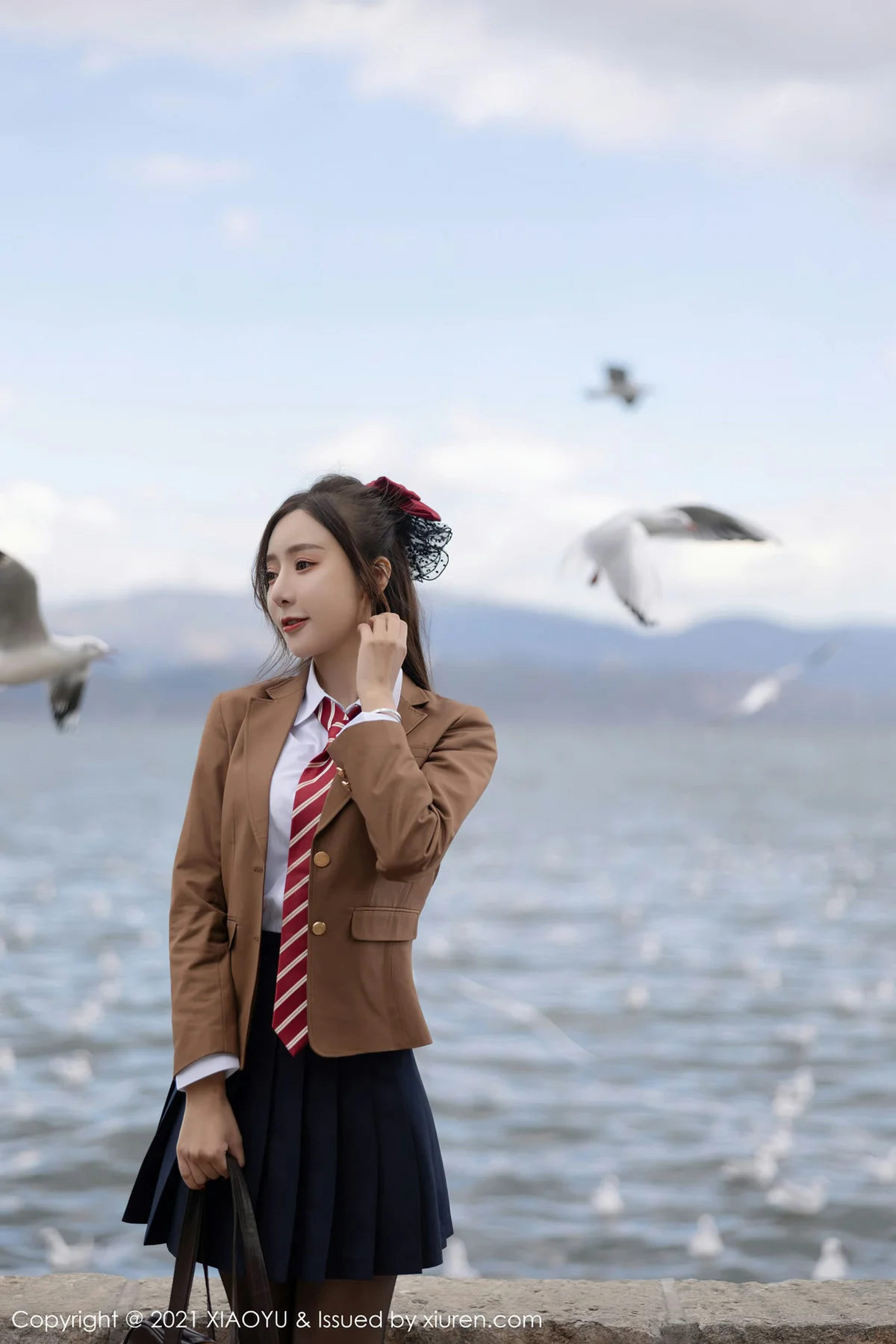 XIAOYU  语画界 Vol.685 jk制服 王馨瑶yanni 黑丝写真1 - 2