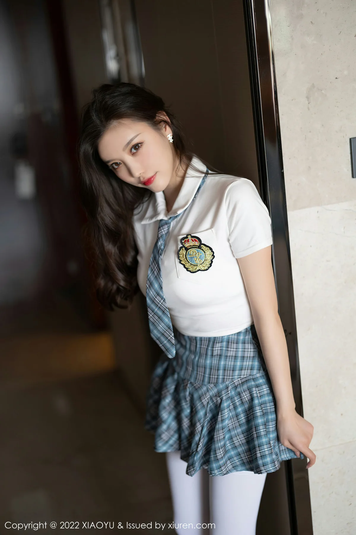 XIAOYU  语画界 Vol.692 制服诱惑主题 杨晨晨sugar 性感写真1 - 2