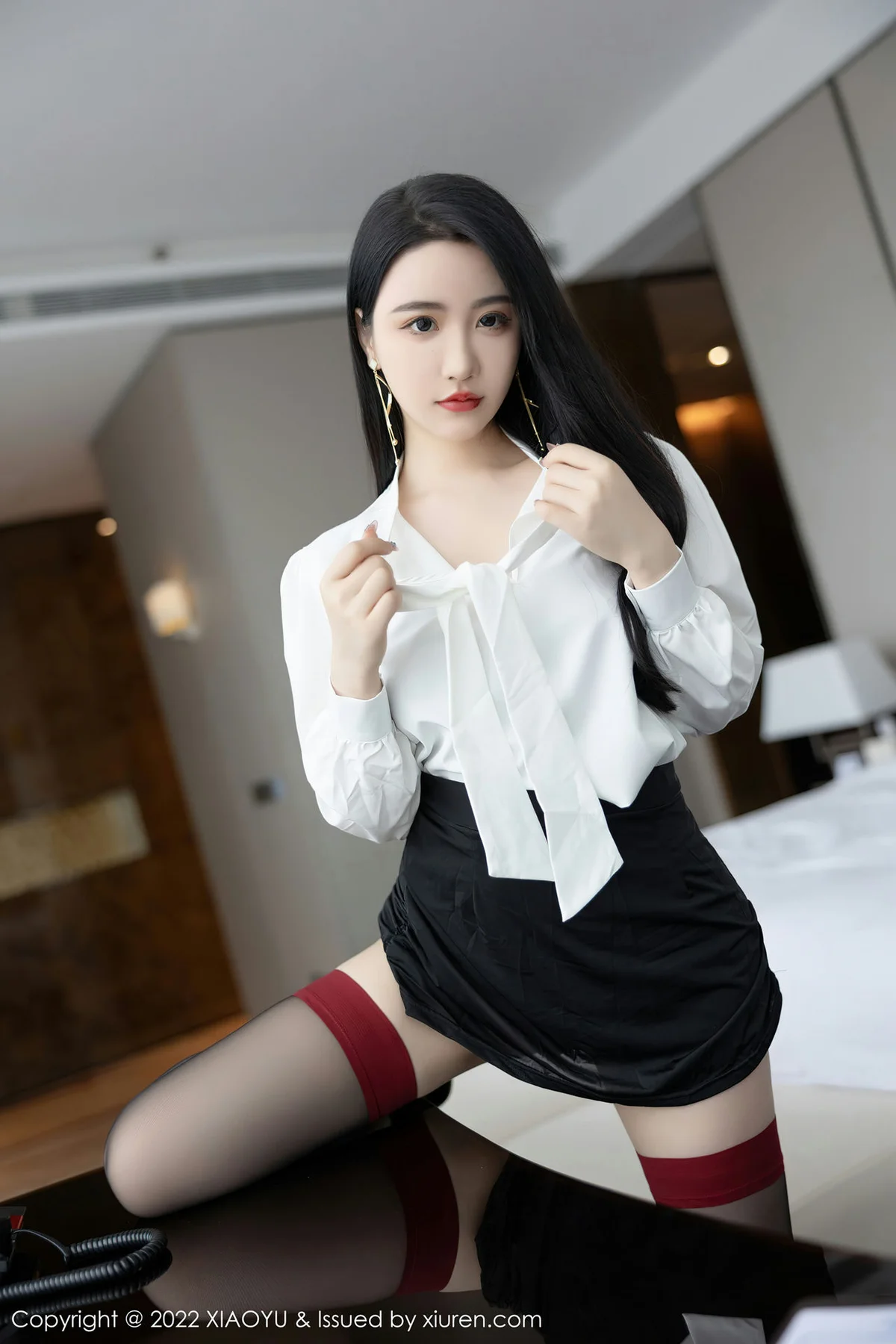 XIAOYU  语画界 Vol.819  秘书角色装扮 Cherry樱桃酱 性感拍写真1 - 10