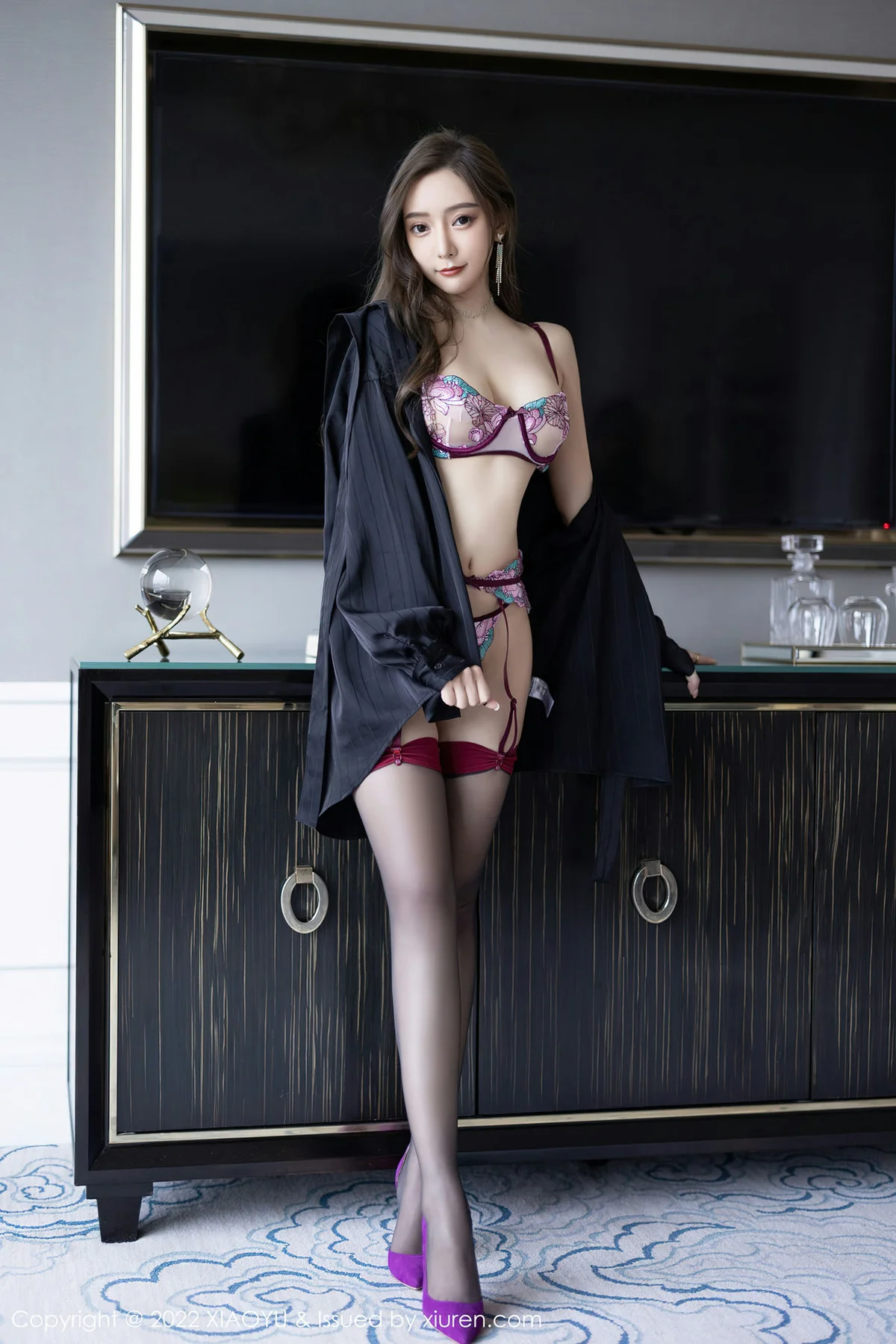 XIAOYU  语画界 Vol.820  魅惑黑丝 王馨瑶yanni 性感写真 - 2