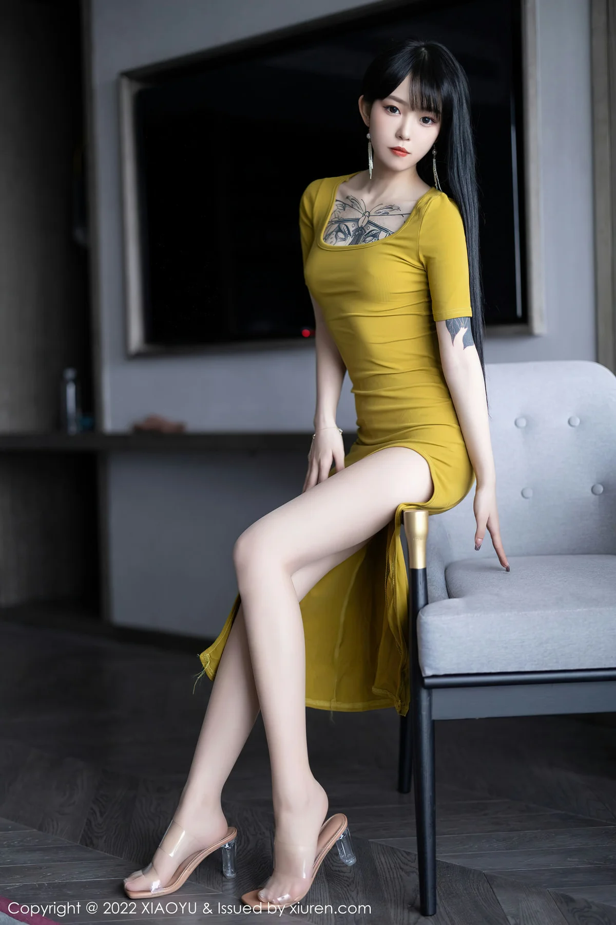 XIAOYU  语画界 Vol.829  白色丝袜 奶瓶. 性感写真1 - 7