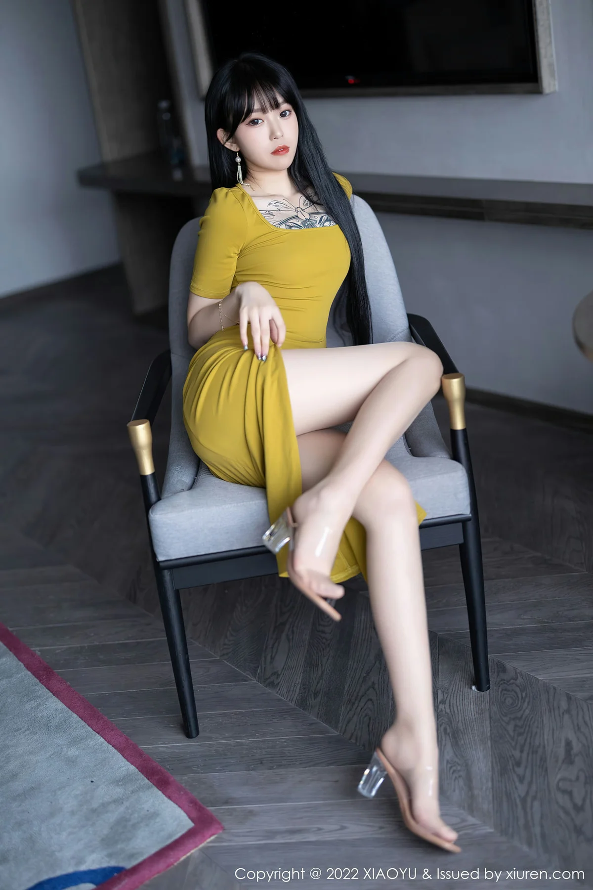 XIAOYU  语画界 Vol.829  白色丝袜 奶瓶. 性感写真1 - 3