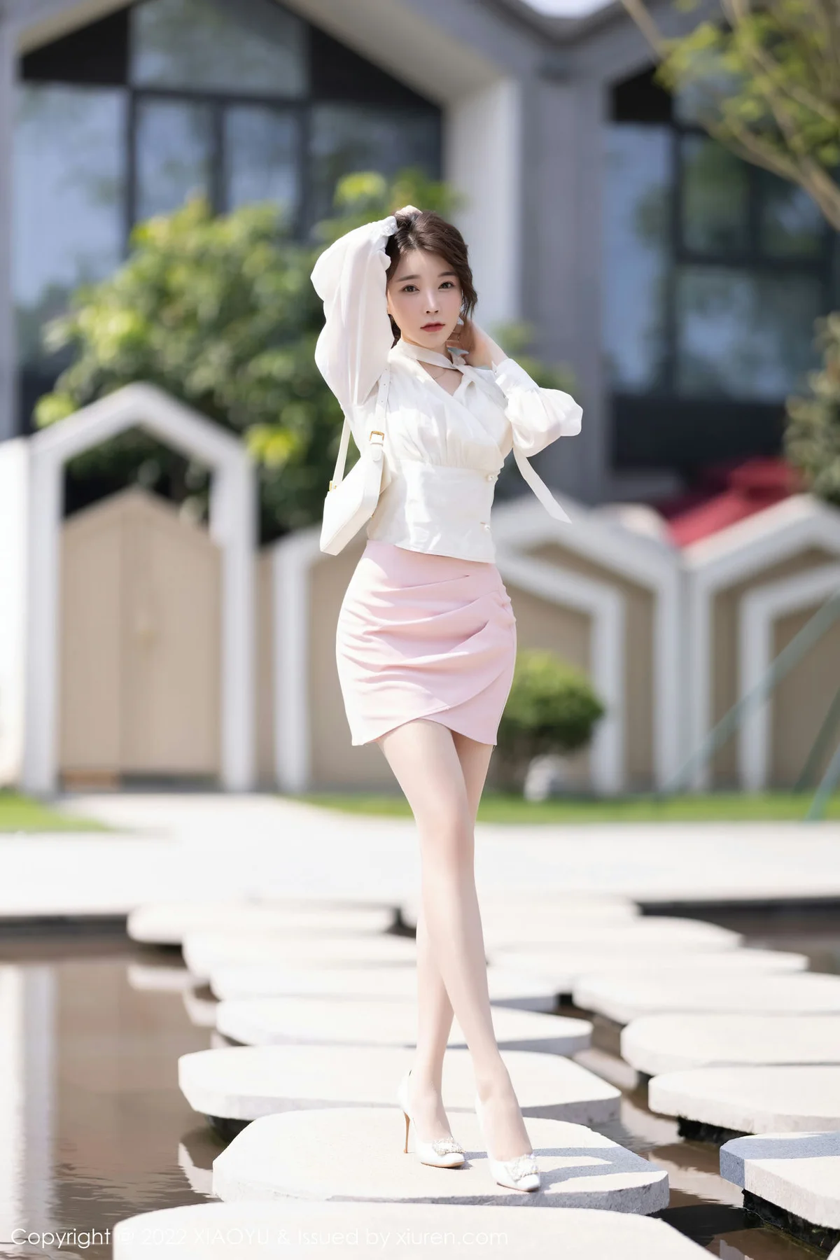 XIAOYU  语画界 Vol.876  徐莉芝Booty 粉色蕾丝内衣性感写真 - 3