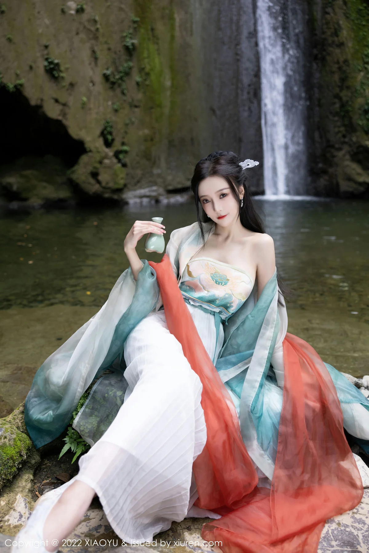 XIAOYU  语画界 Vol.889  王馨瑶yanni 浅色古装户外场景杭州旅拍写真11 - 7