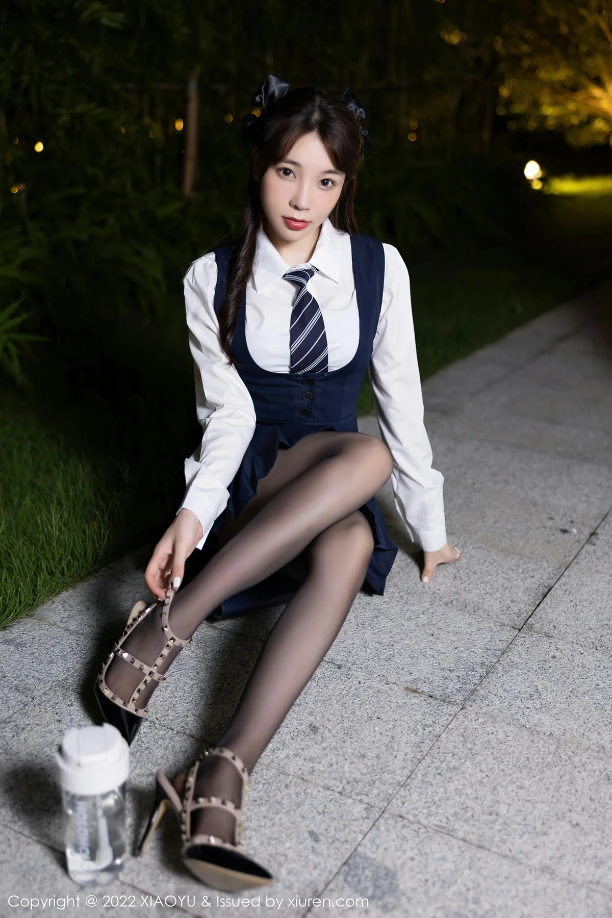 XIAOYU  语画界 Vol.894  徐莉芝Booty 爆乳背带裙性感写真1 - 7