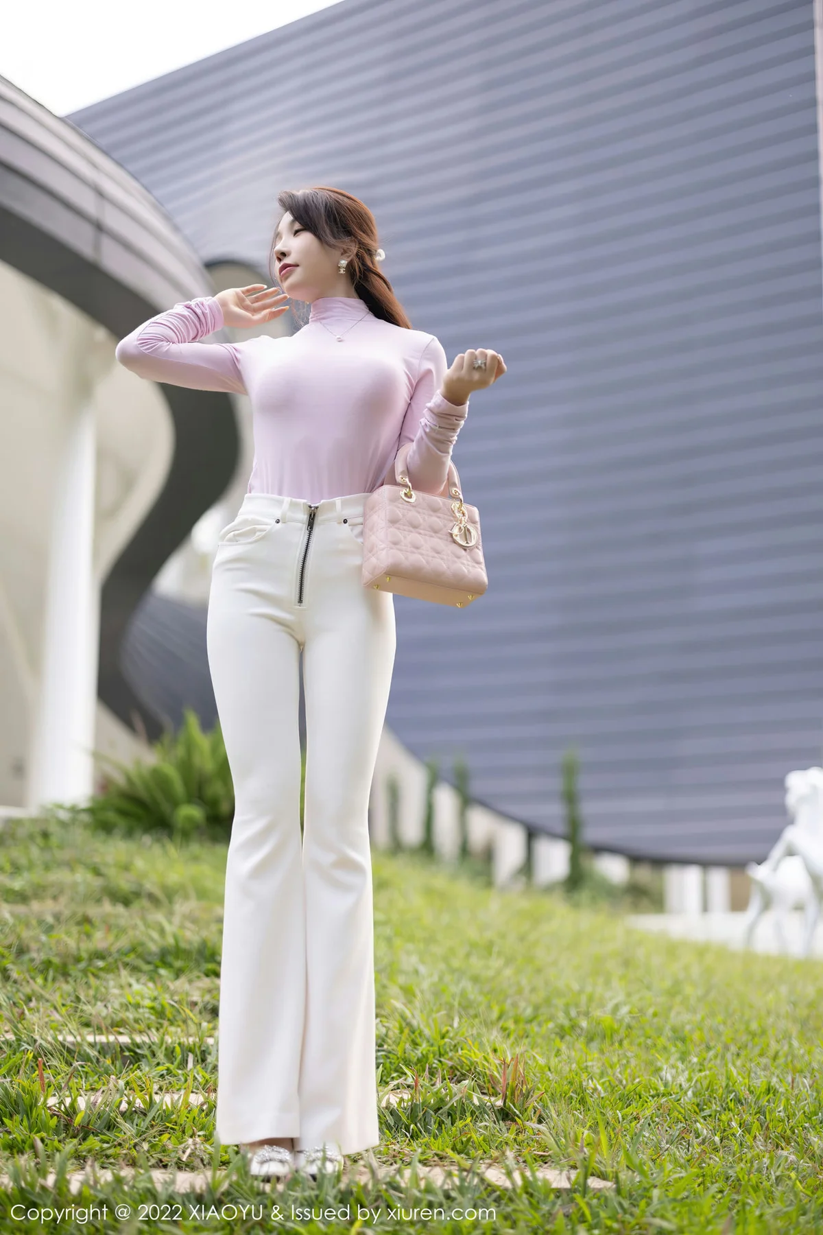 XIAOYU  语画界 Vol.914  徐莉芝Booty 简约白色长裤性感写真 - 6