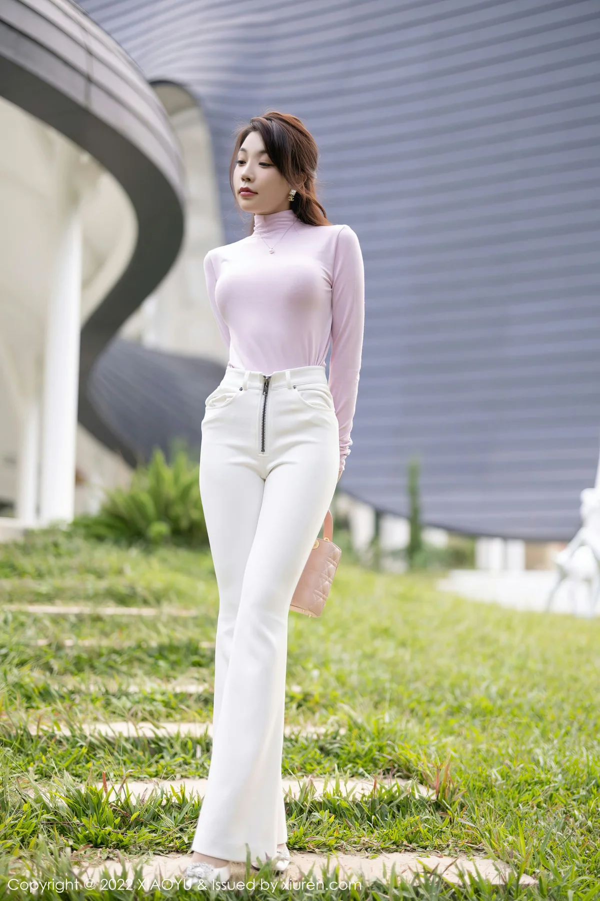 XIAOYU  语画界 Vol.914  徐莉芝Booty 简约白色长裤性感写真 - 7