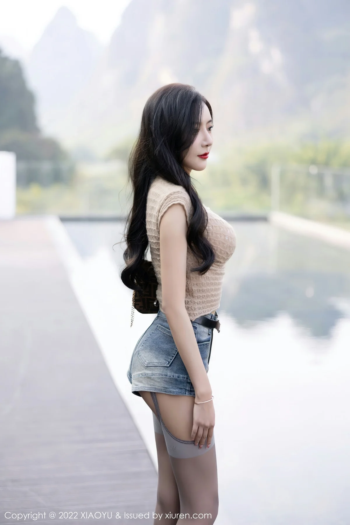 XIAOYU  语画界 Vol.919  王馨瑶yanni 蕾丝内衣杭州旅拍 - 5