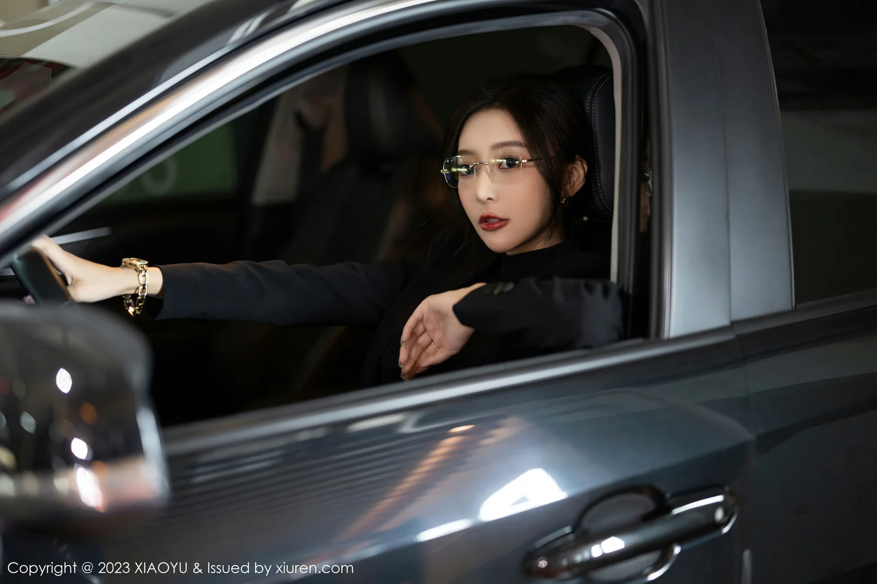 XIAOYU  语画界 Vol.974  王馨瑶yanni 黑色制服Ol性感写真11 - 1