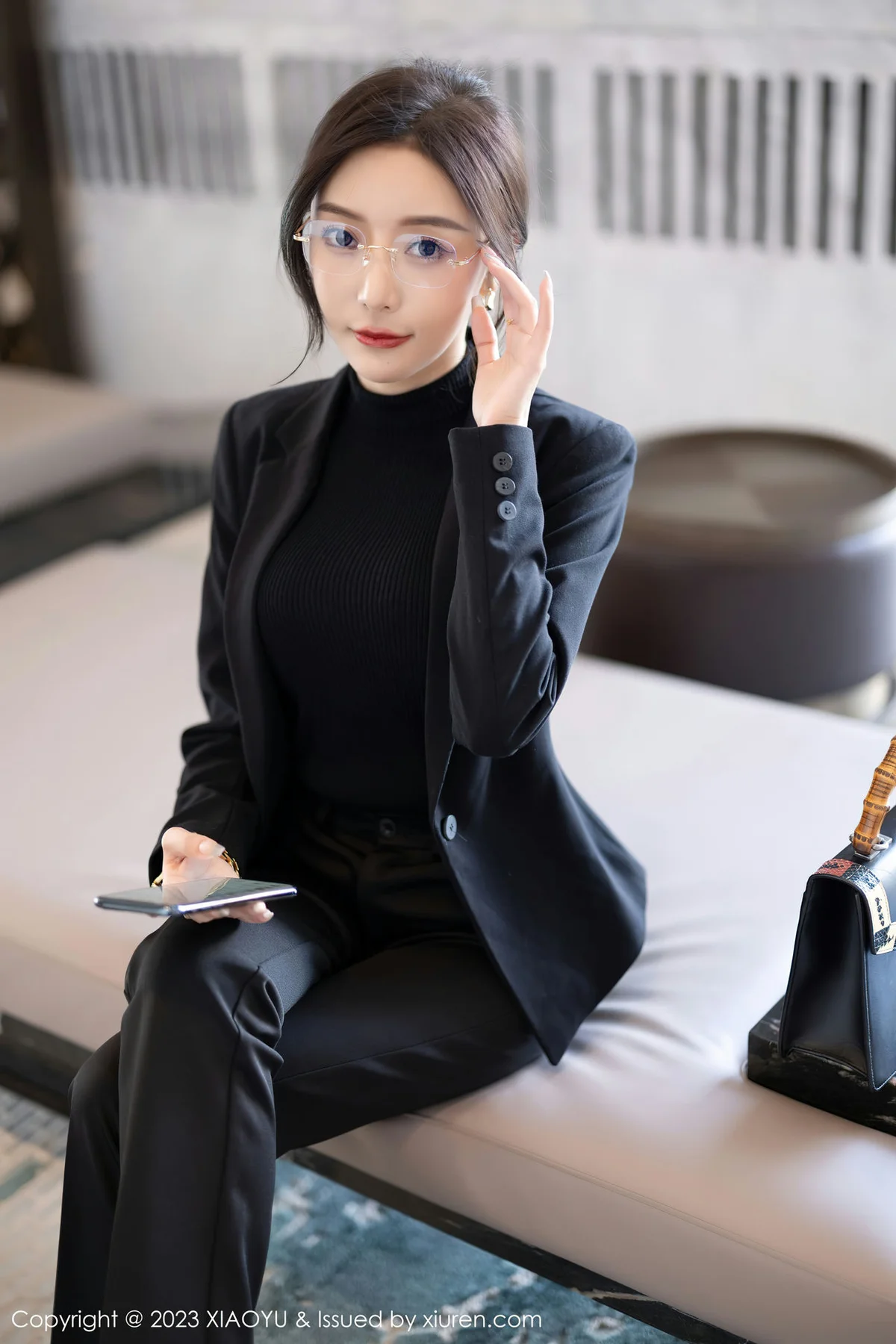 XIAOYU  语画界 Vol.974  王馨瑶yanni 黑色制服Ol性感写真11 - 2