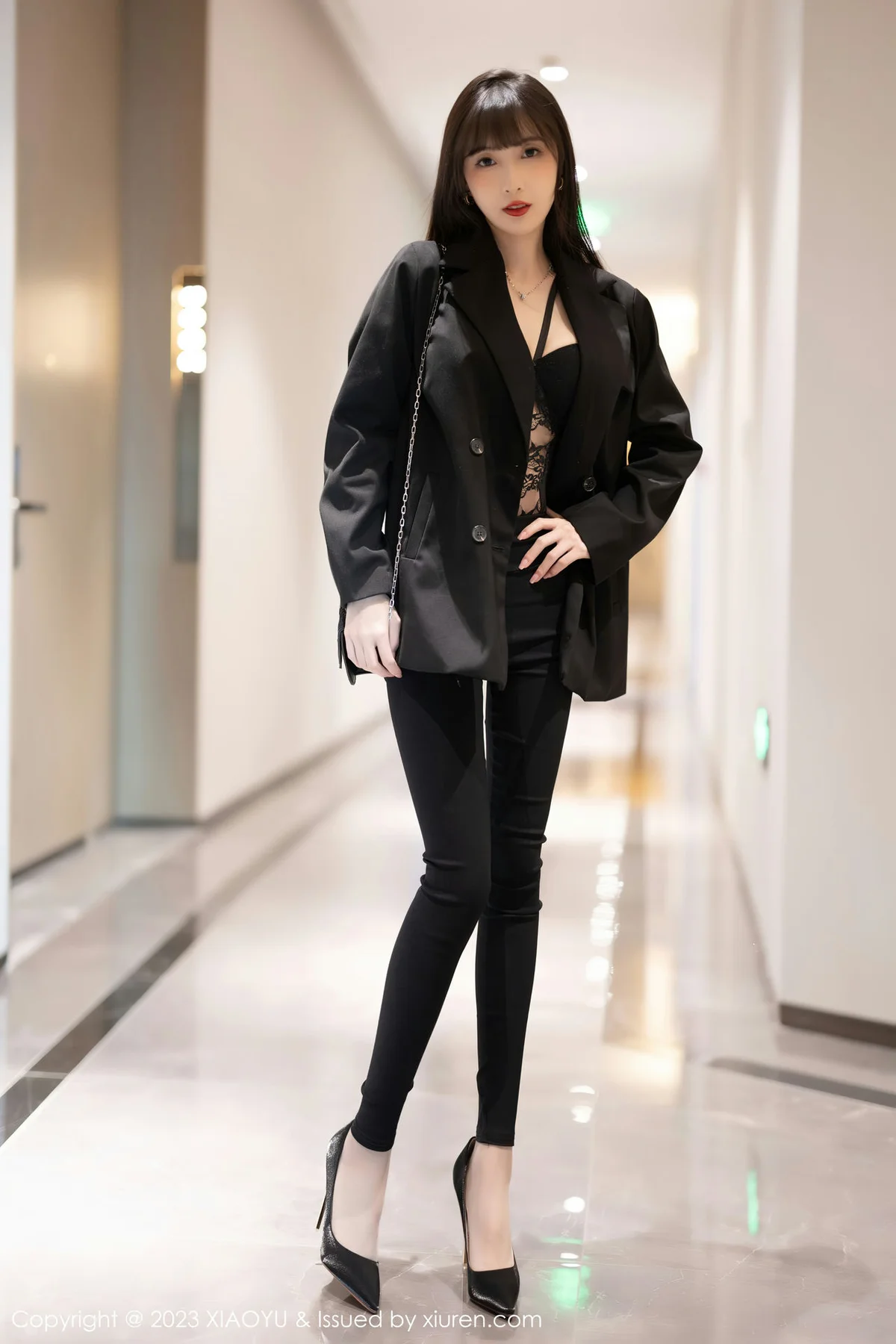 XIAOYU  语画界 Vol.981  林星阑 黑色蕾丝内衣性感写真 - 1