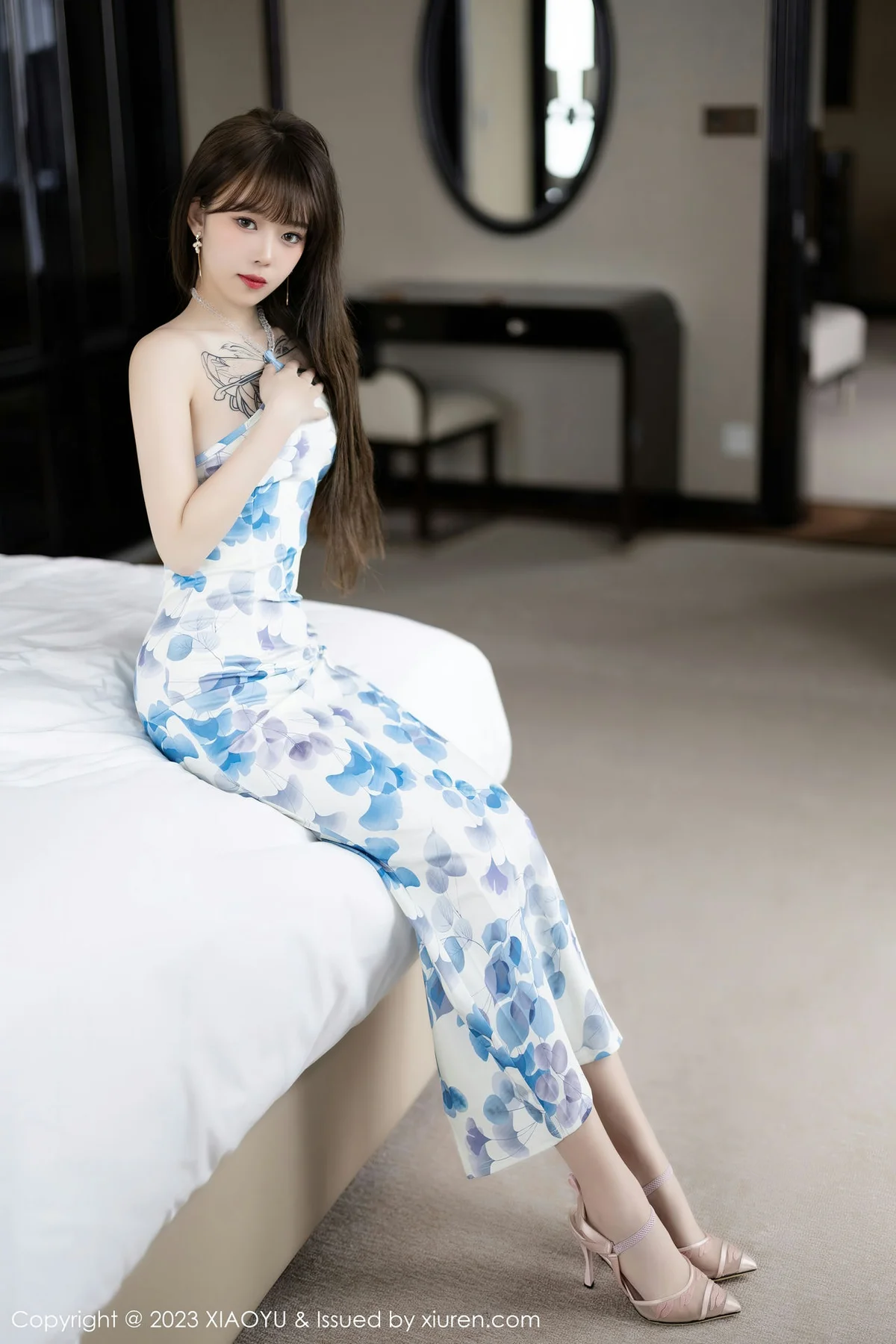 XIAOYU  语画界 Vol.985  奶瓶. 极致美腿性感动人写真11 - 1