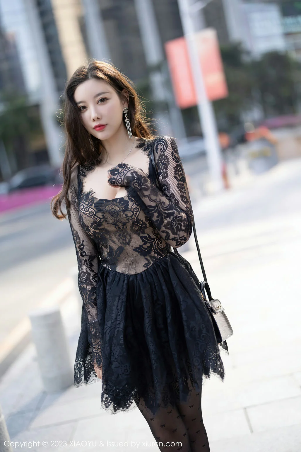 XIAOYU  语画界 Vol.988  杨晨晨Yome 黑丝蕾丝连衣短裙性感写真1 - 1