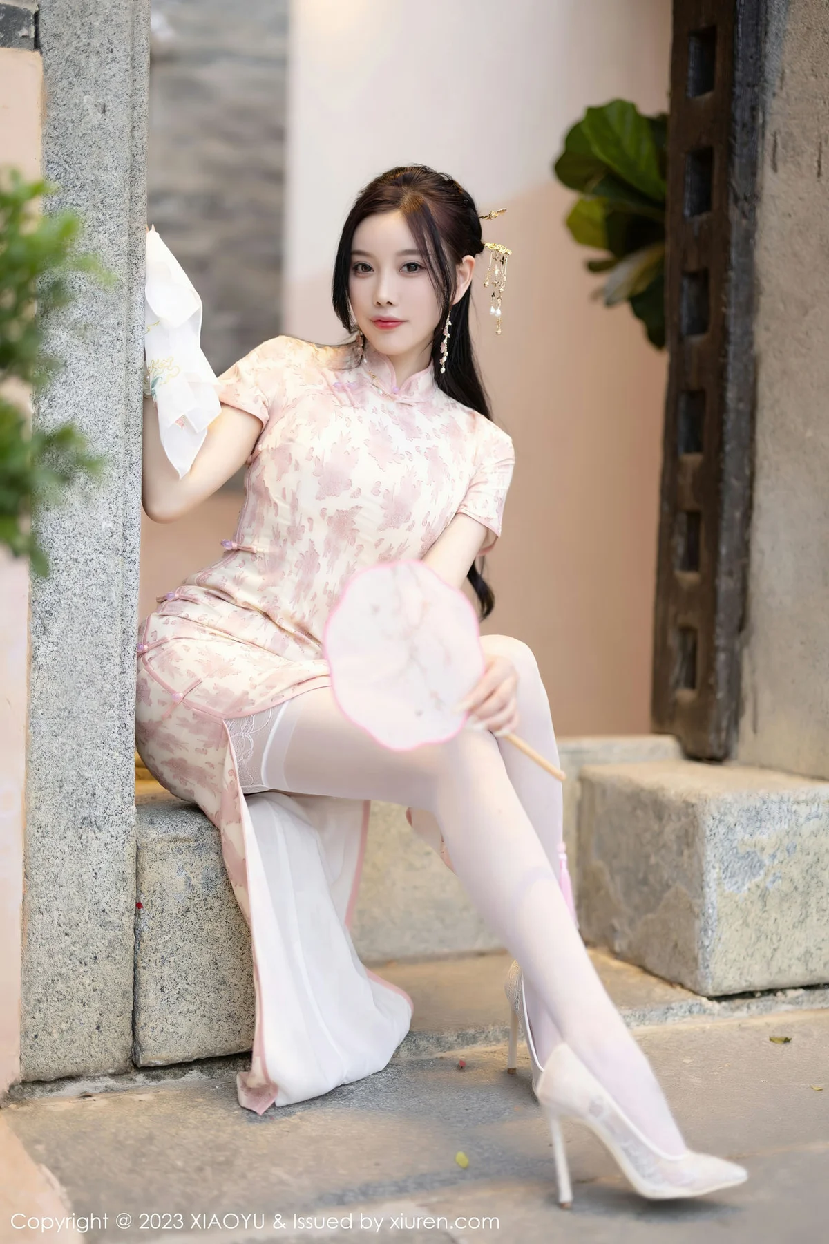 XIAOYU  语画界 Vol.993  杨晨晨Yome 浅色旗袍写真1 - 6