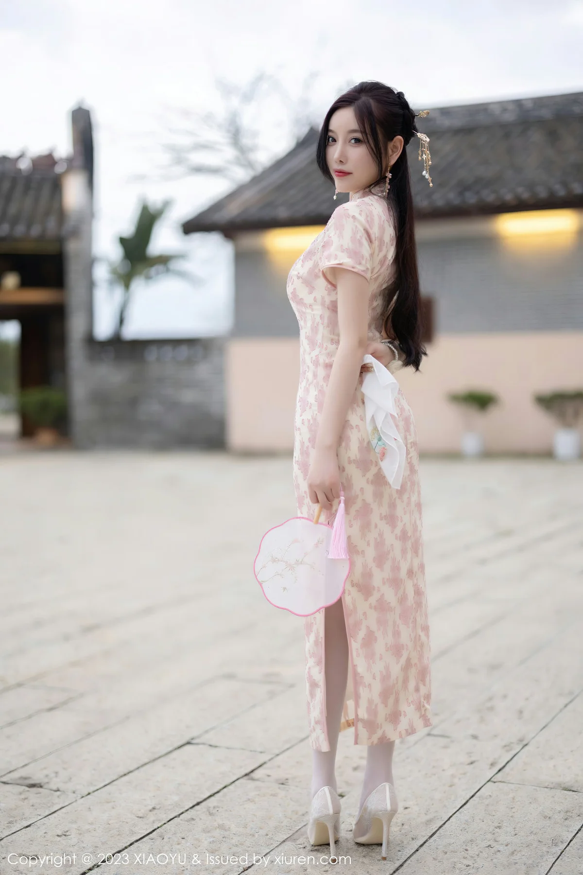 XIAOYU  语画界 Vol.993  杨晨晨Yome 浅色旗袍写真1 - 9