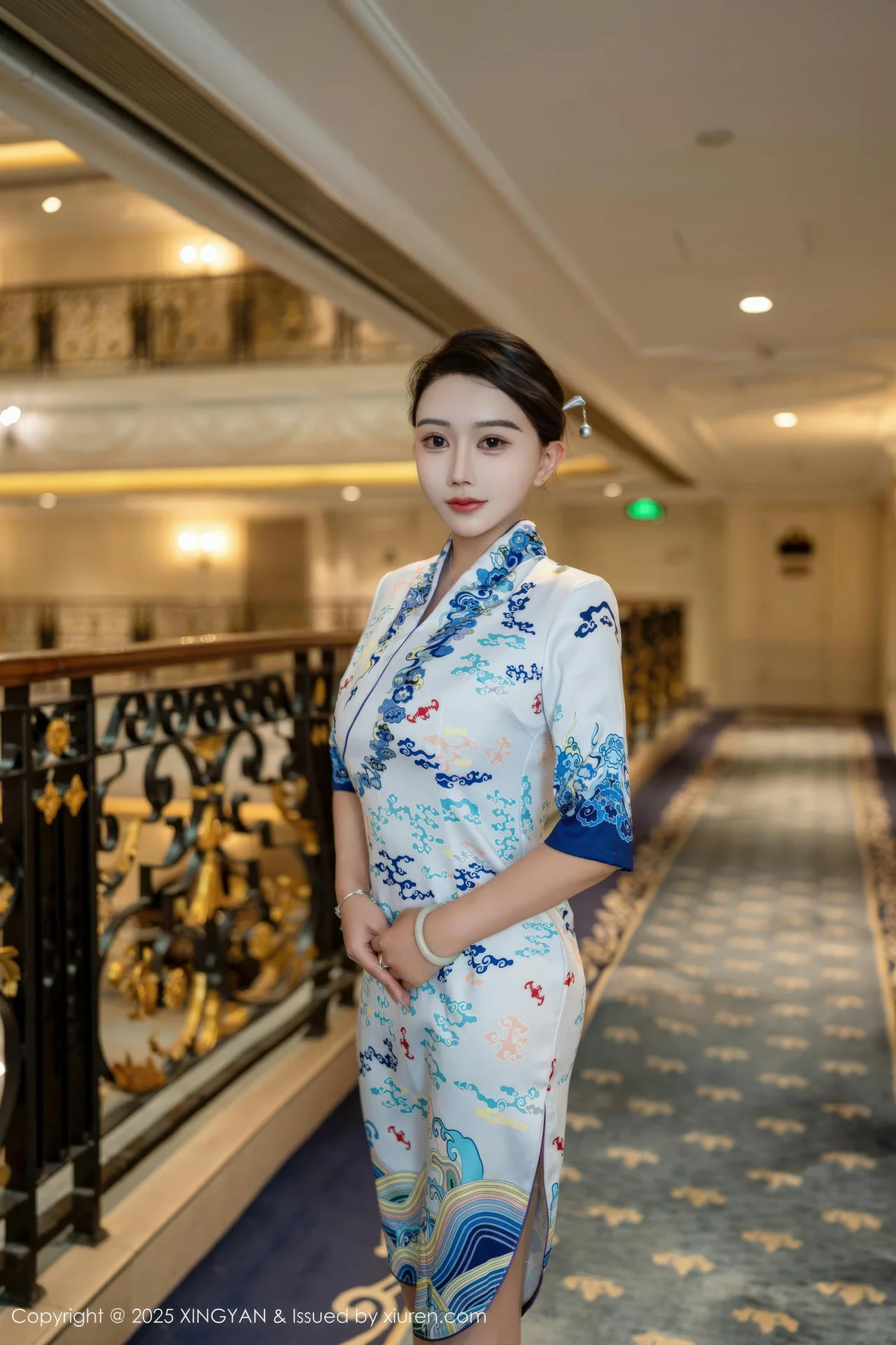 XINGYAN 星颜社 Vol.435 李若汐浅色旗袍魅惑肉丝 - 1