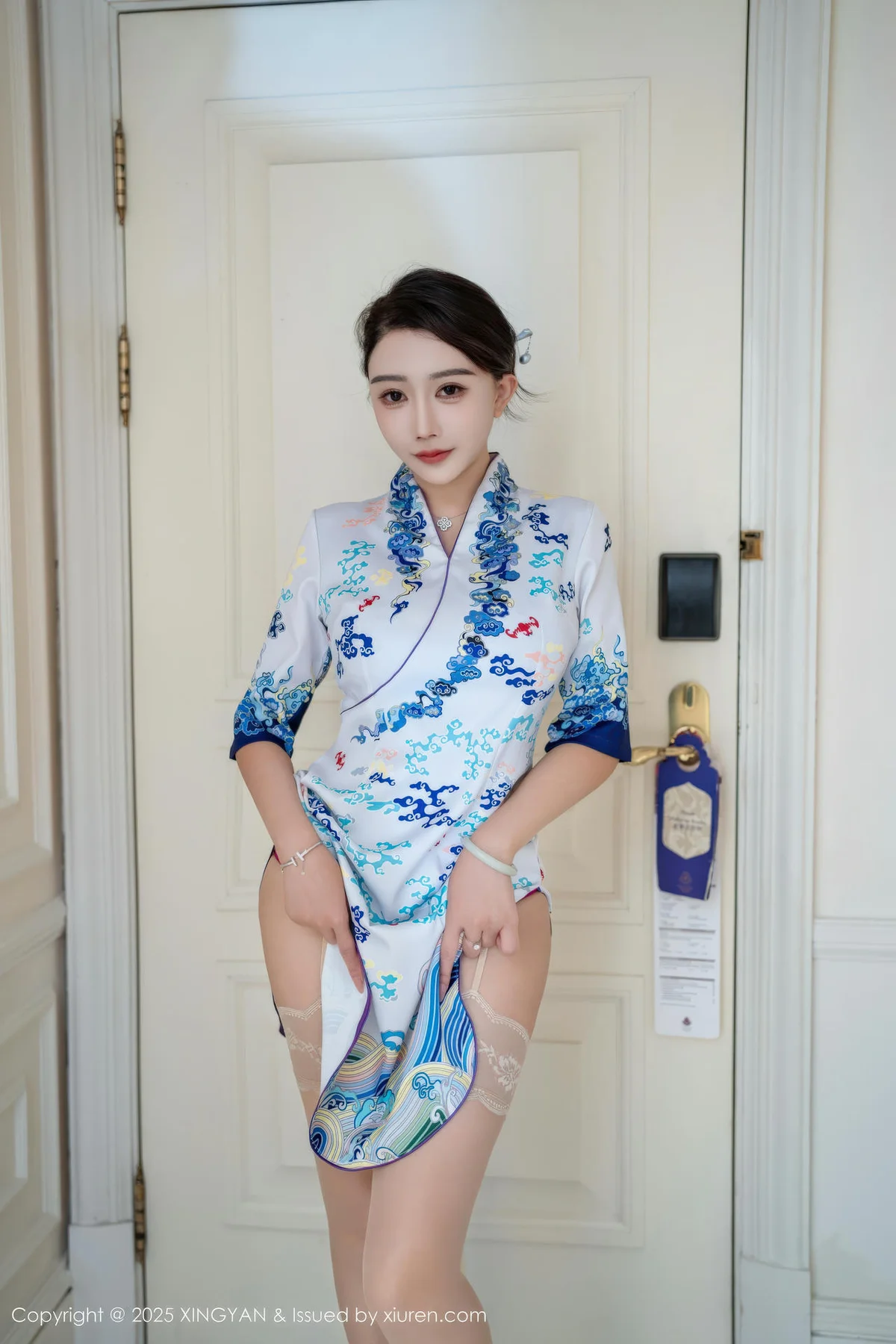 XINGYAN 星颜社 Vol.435 李若汐浅色旗袍魅惑肉丝 - 4