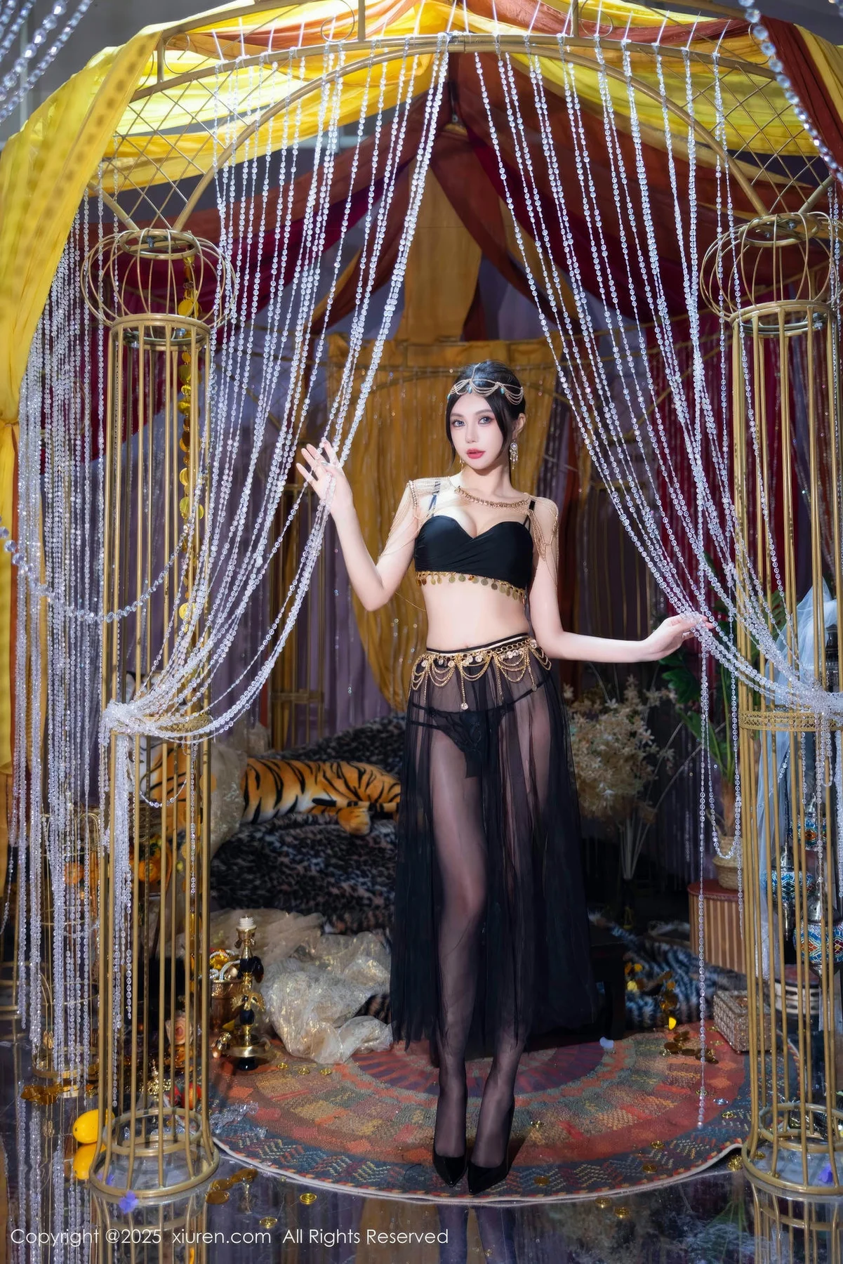 XiuRen 秀人 No.10018 绮里嘉ula 黑丝异域写真 - 2