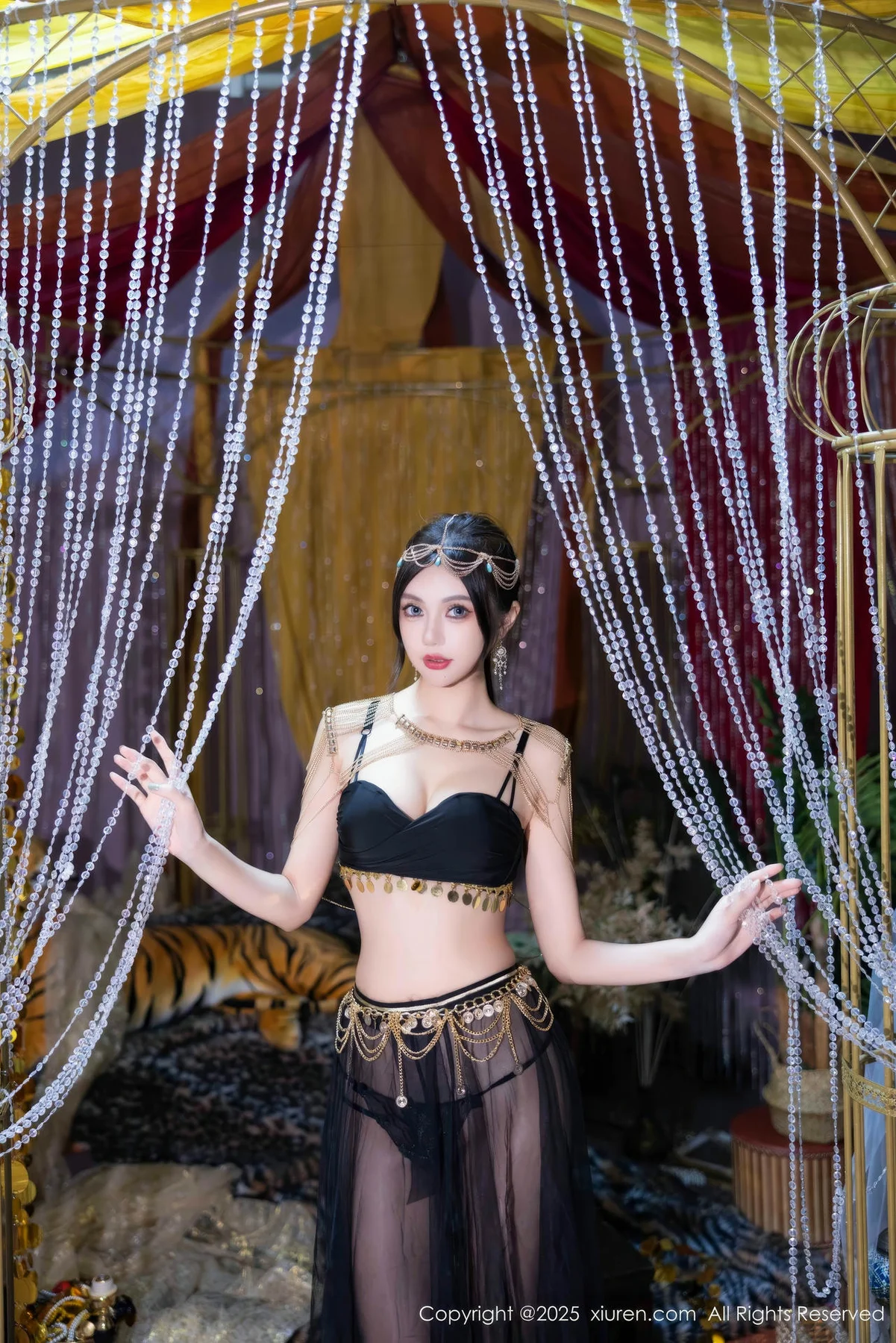XiuRen 秀人 No.10018 绮里嘉ula 黑丝异域写真 - 3