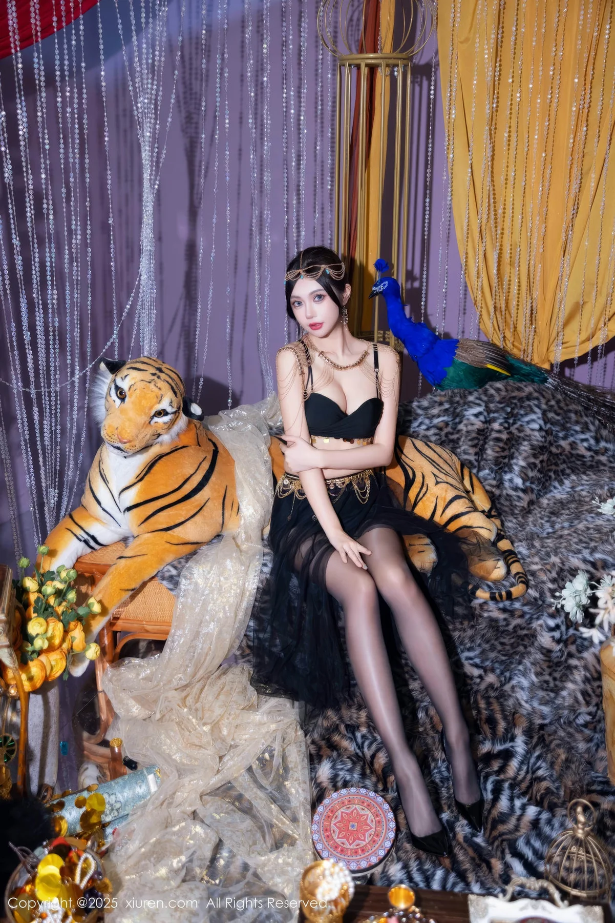 XiuRen 秀人 No.10018 绮里嘉ula 黑丝异域写真 - 9