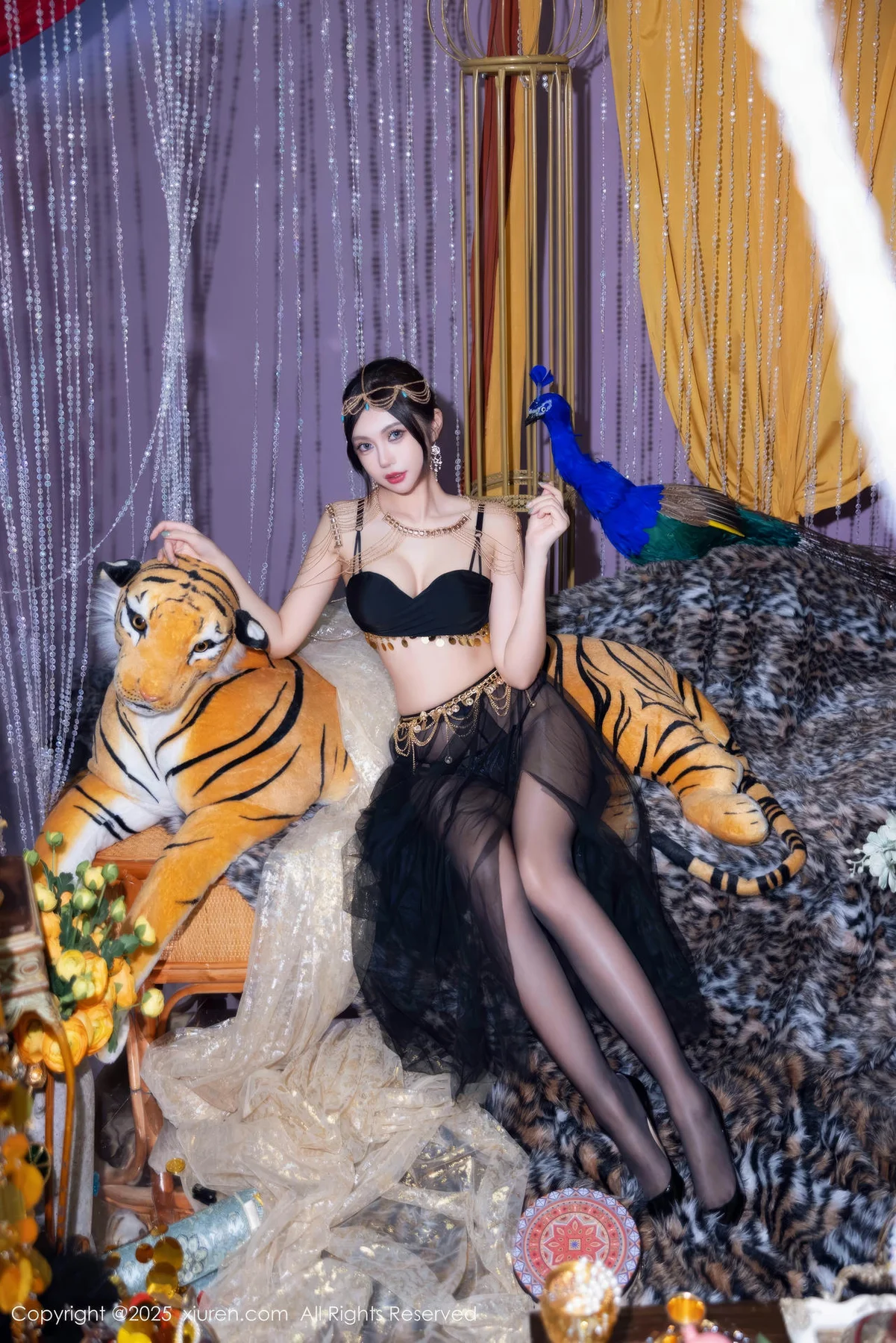 XiuRen 秀人 No.10018 绮里嘉ula 黑丝异域写真 - 2