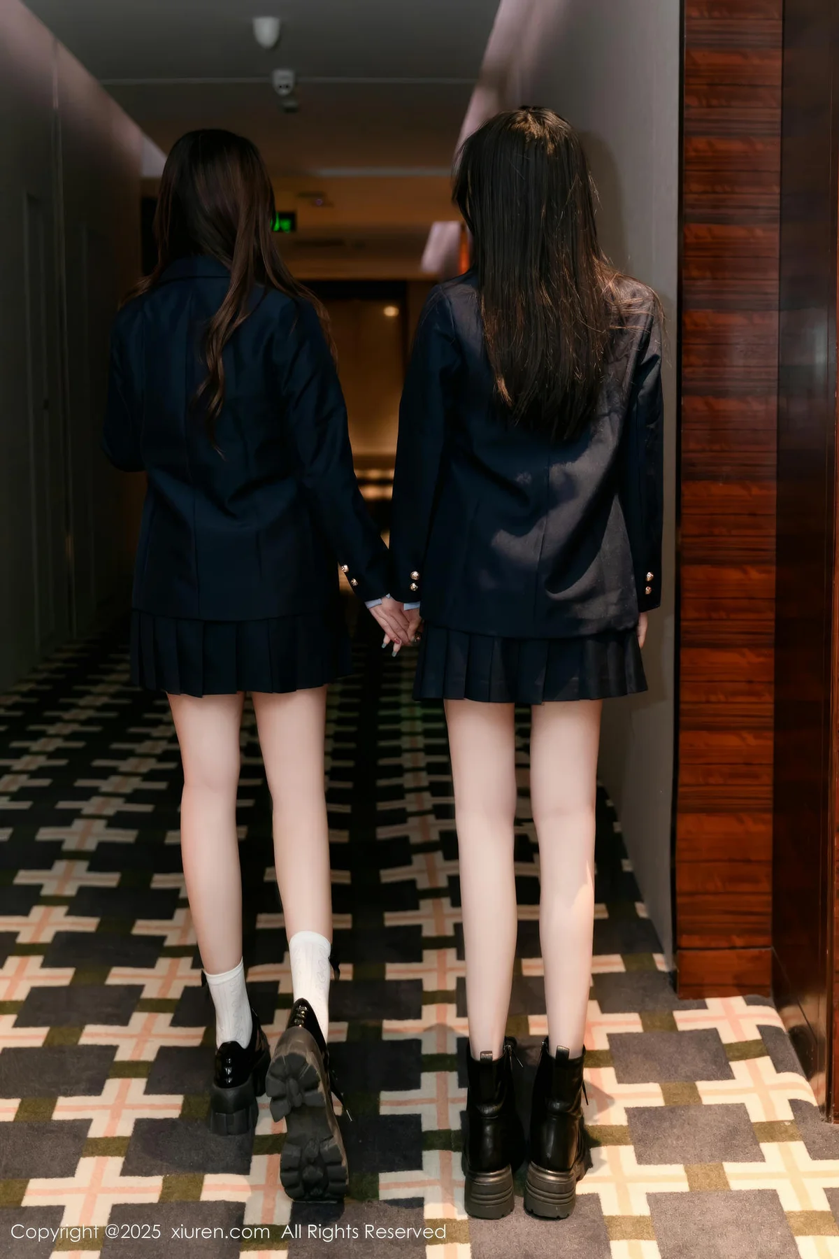 XiuRen 秀人 No.10034 模特合集 制服ol双人合辑 - 1