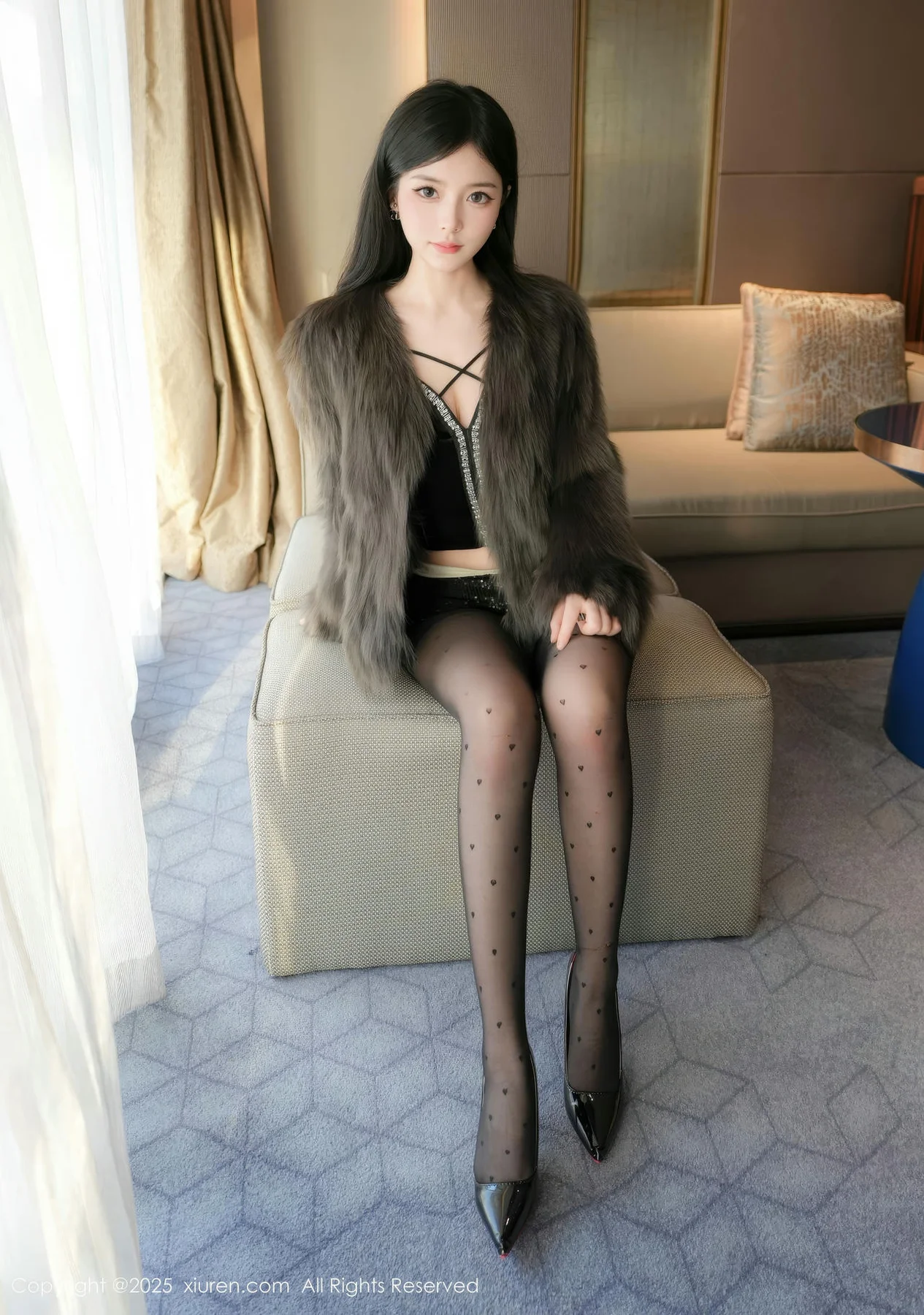 XiuRen 秀人 No.10045 优酱 爆乳美胸黑丝美腿 - 6