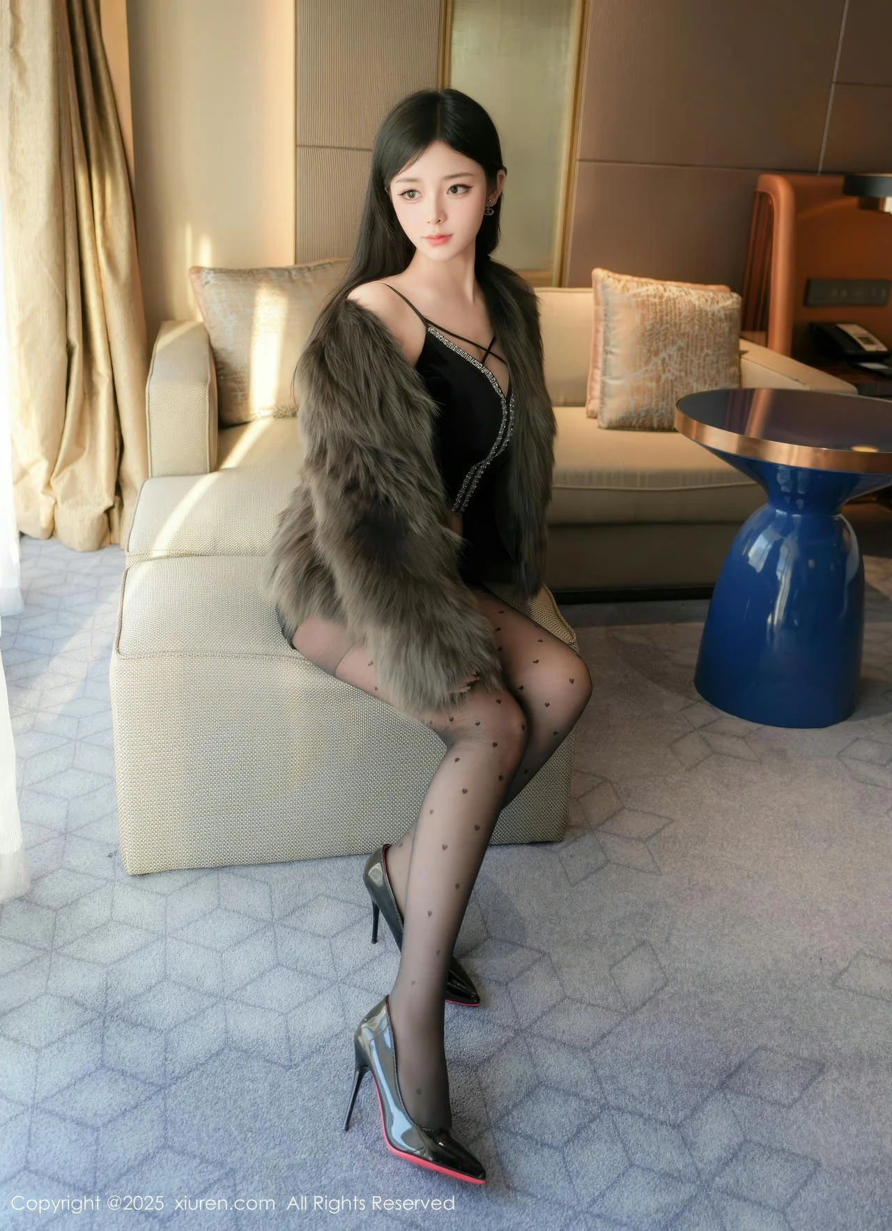 XiuRen 秀人 No.10045 优酱 爆乳美胸黑丝美腿 - 8