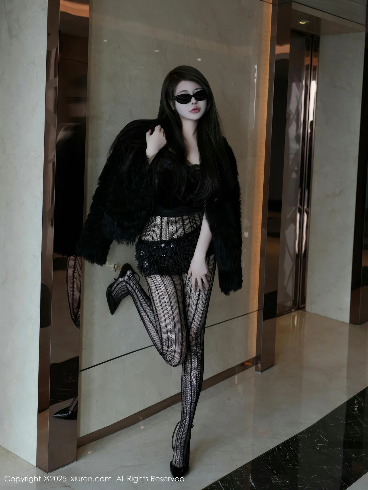 XiuRen 秀人 No.10056 甜妮 香肩爆乳玉足 - 7