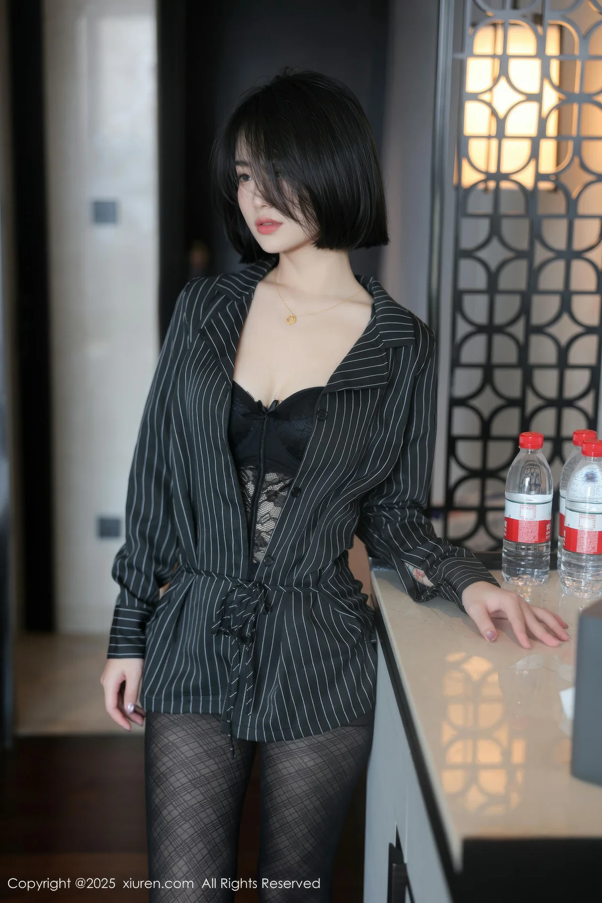 XiuRen 秀人 No.10076 沙子 短发黑丝美女私房 - 1