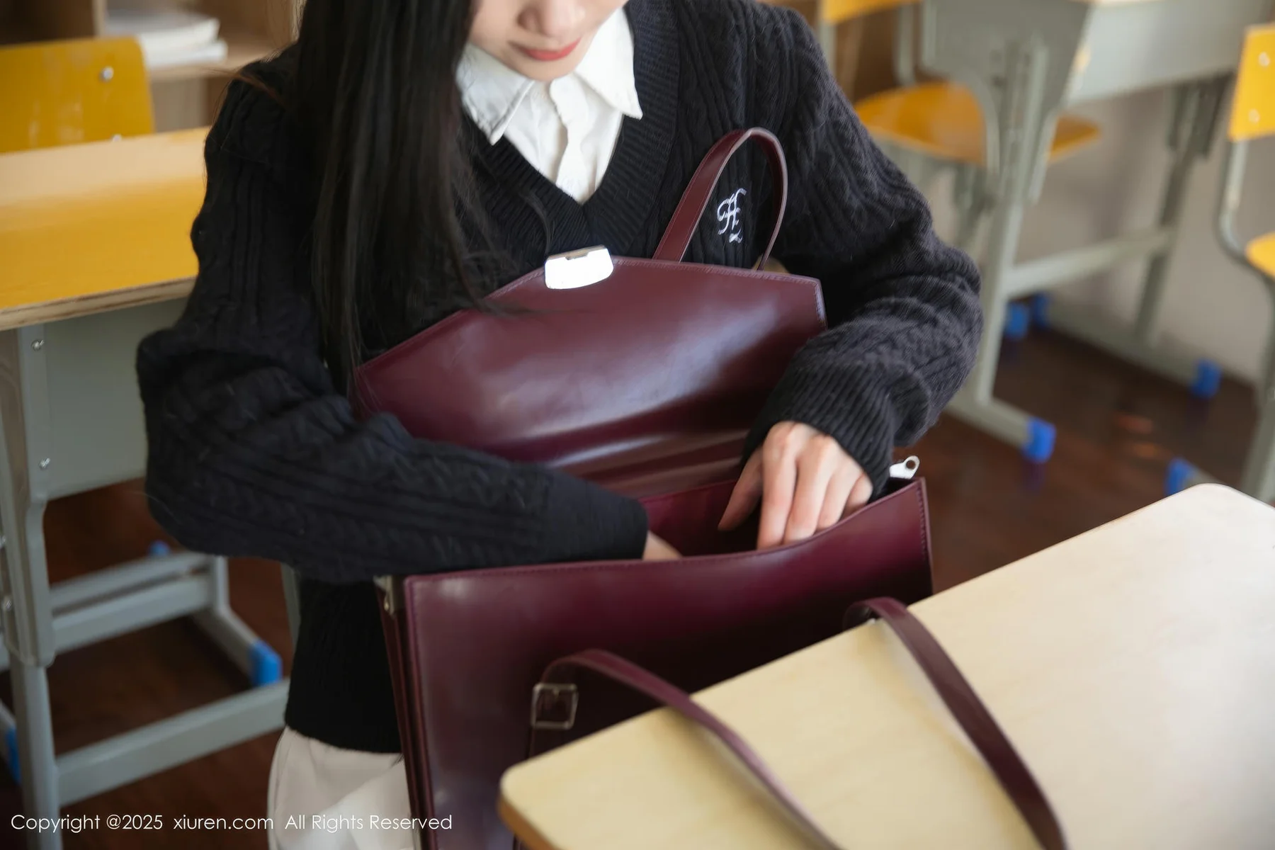 XiuRen 秀人 No.10078 刘婷婷 校园短裙清纯美女 - 10