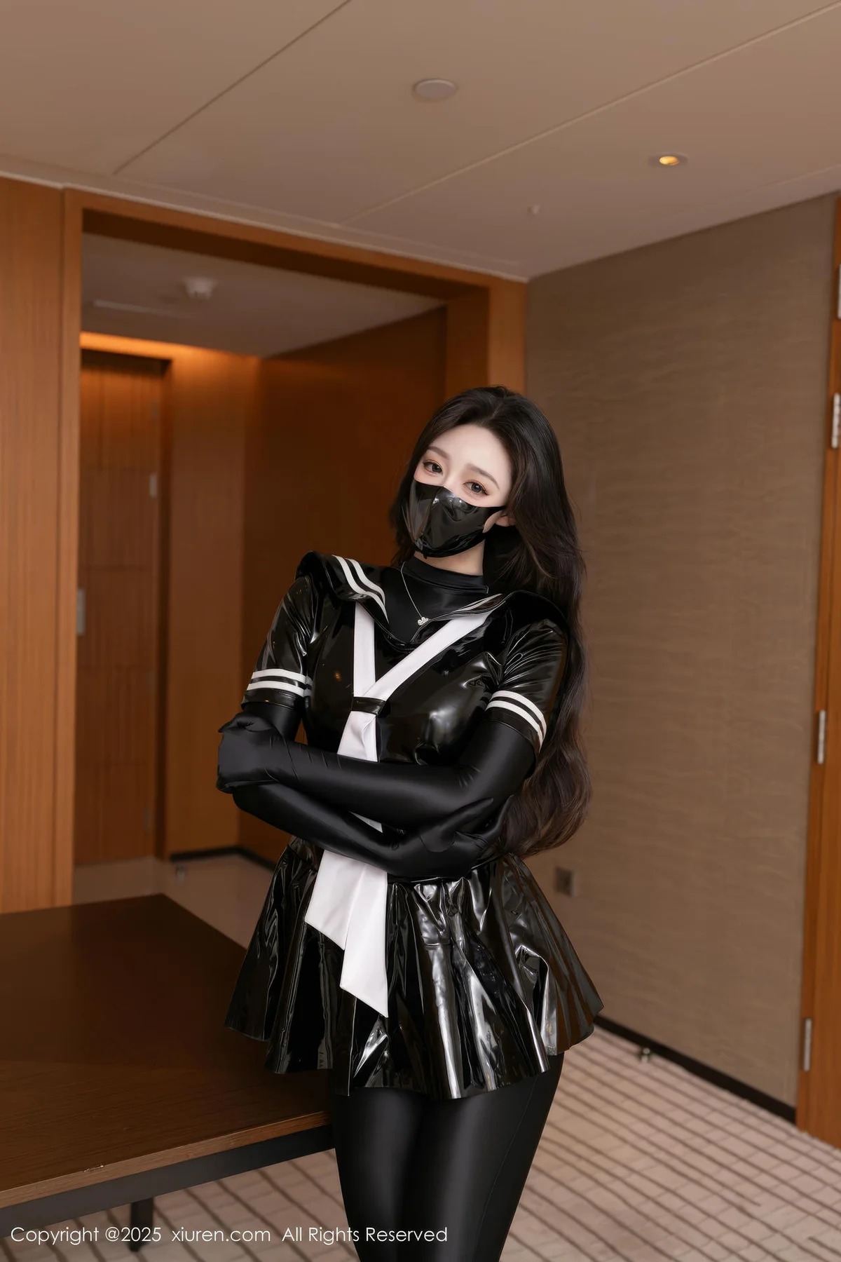 XiuRen 秀人 No.10087 小逗逗 诱惑皮裙私房美女 - 2