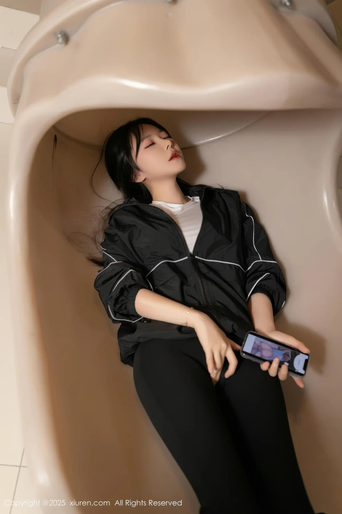 XiuRen 秀人 No.10112 鱼子酱Fish 黑色运动服 - 4