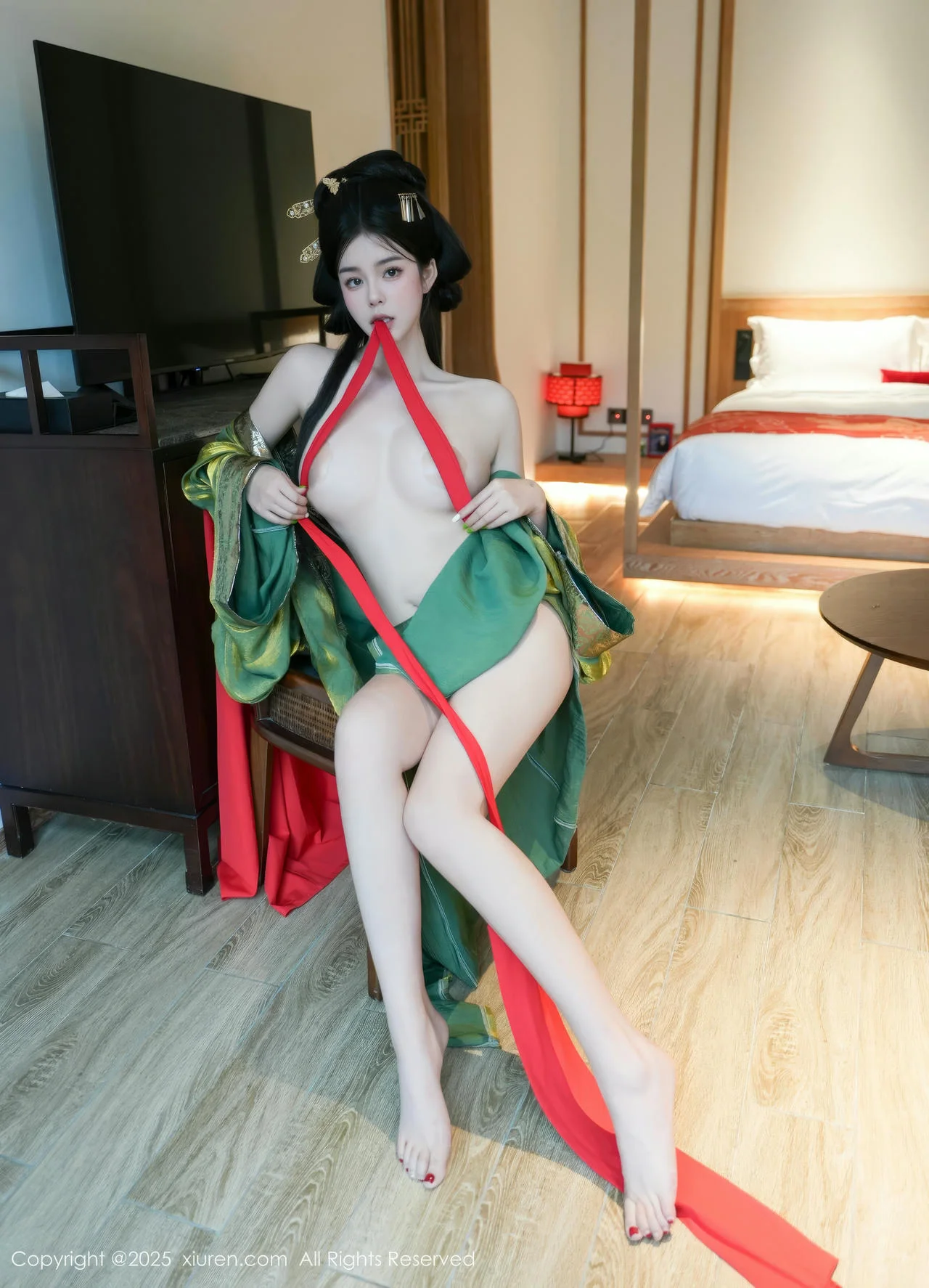 XiuRen 秀人 No.10126 雪糕CiCi 古装制服玉体户外 - 1