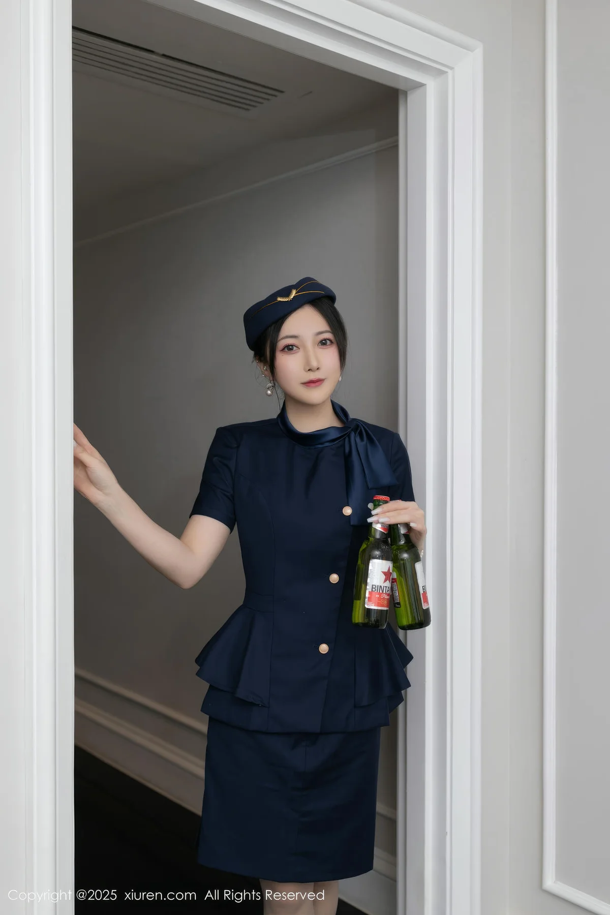 XiuRen 秀人 No.10142 鱼子酱Fish 制服女神服务 - 1