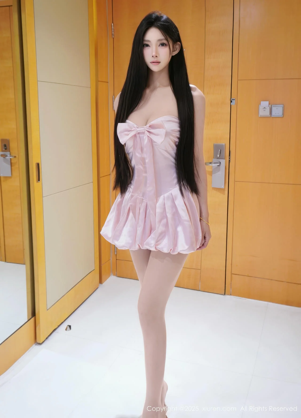 XiuRen 秀人 No.10147 雪见 粉色连衣短裙白色丝袜 - 7