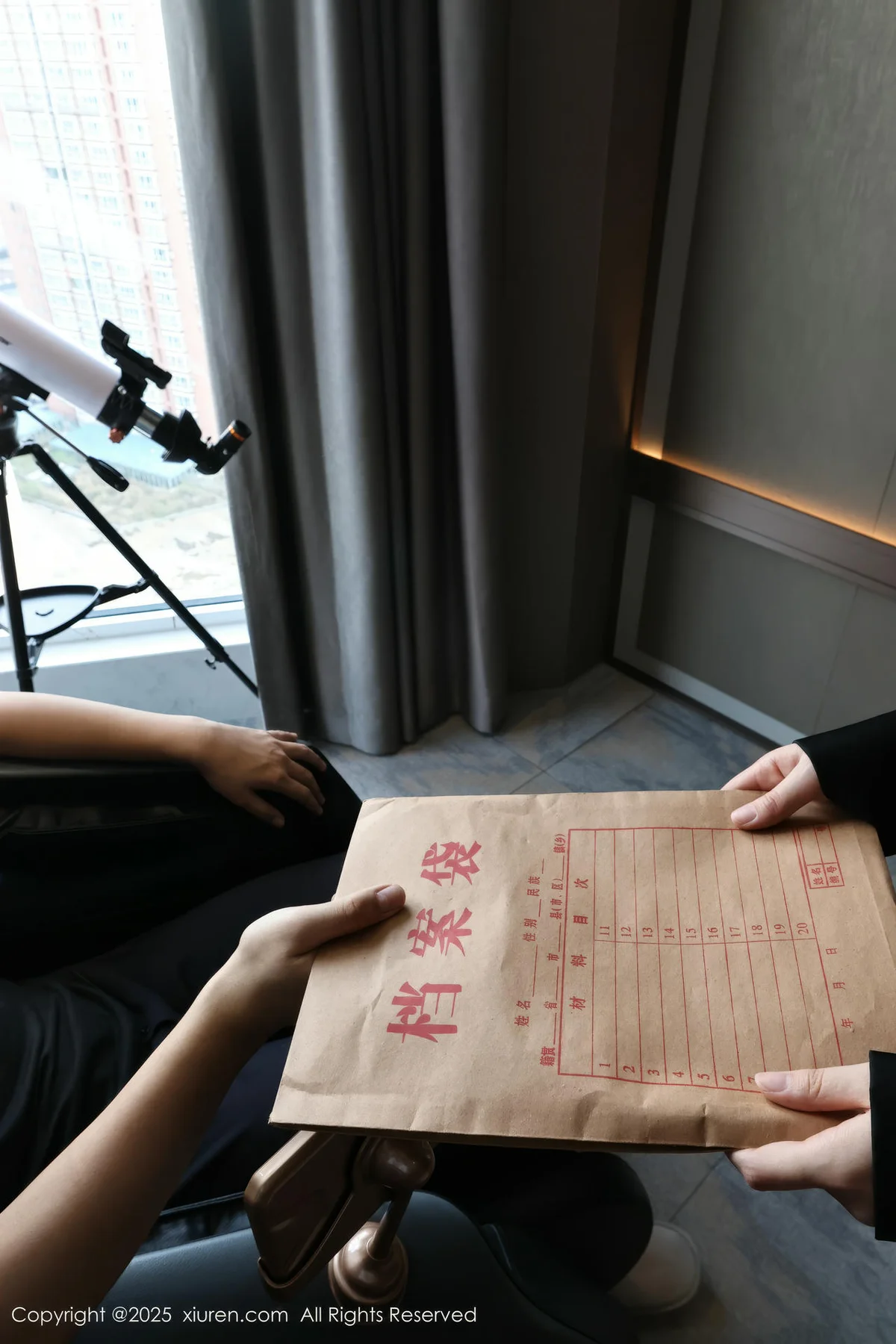 XiuRen 秀人 No.10167 小芭乐 黑色OL魅惑黑丝服饰 - 9