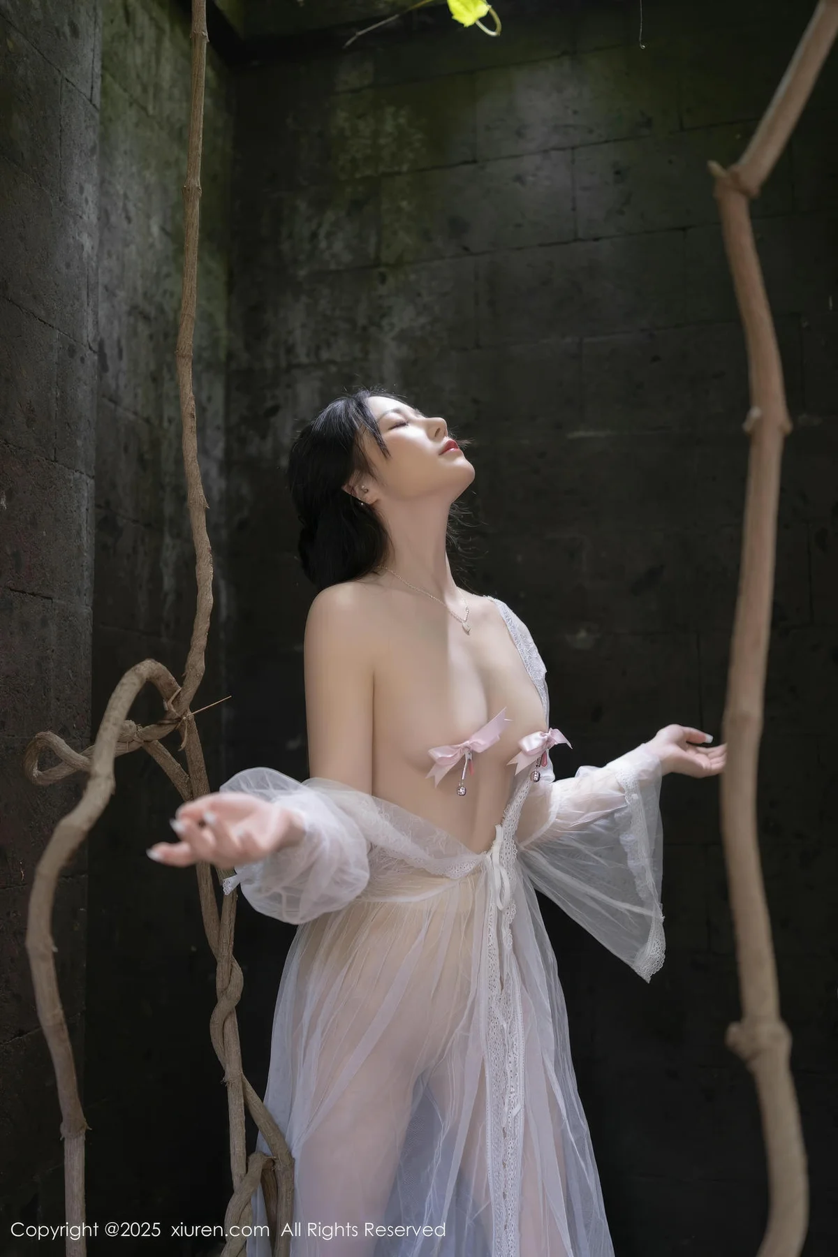 XiuRen 秀人 No.10173 鱼子酱Fish 白色轻透连衣裙 - 7