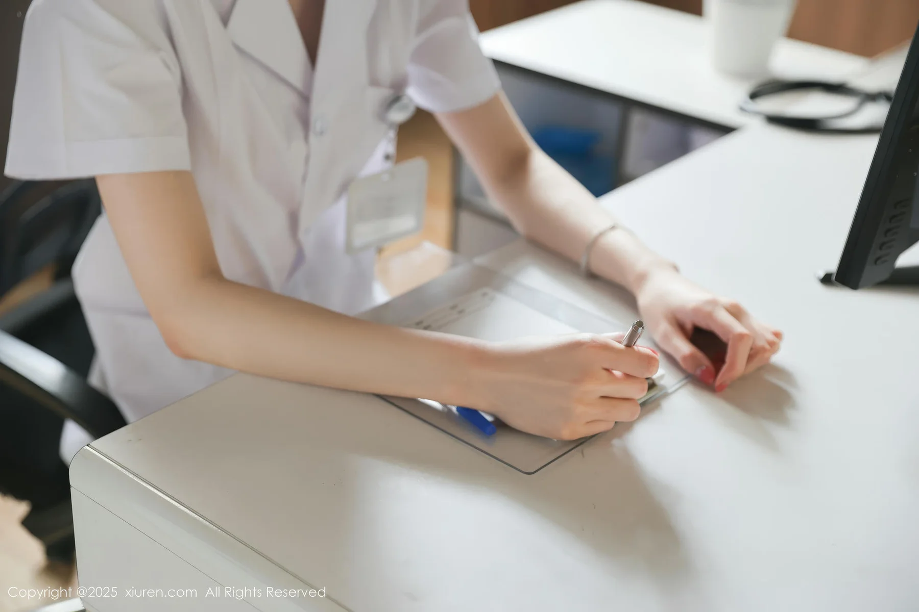 XiuRen 秀人 No.10190 布丁wow 白色护士制服 - 1