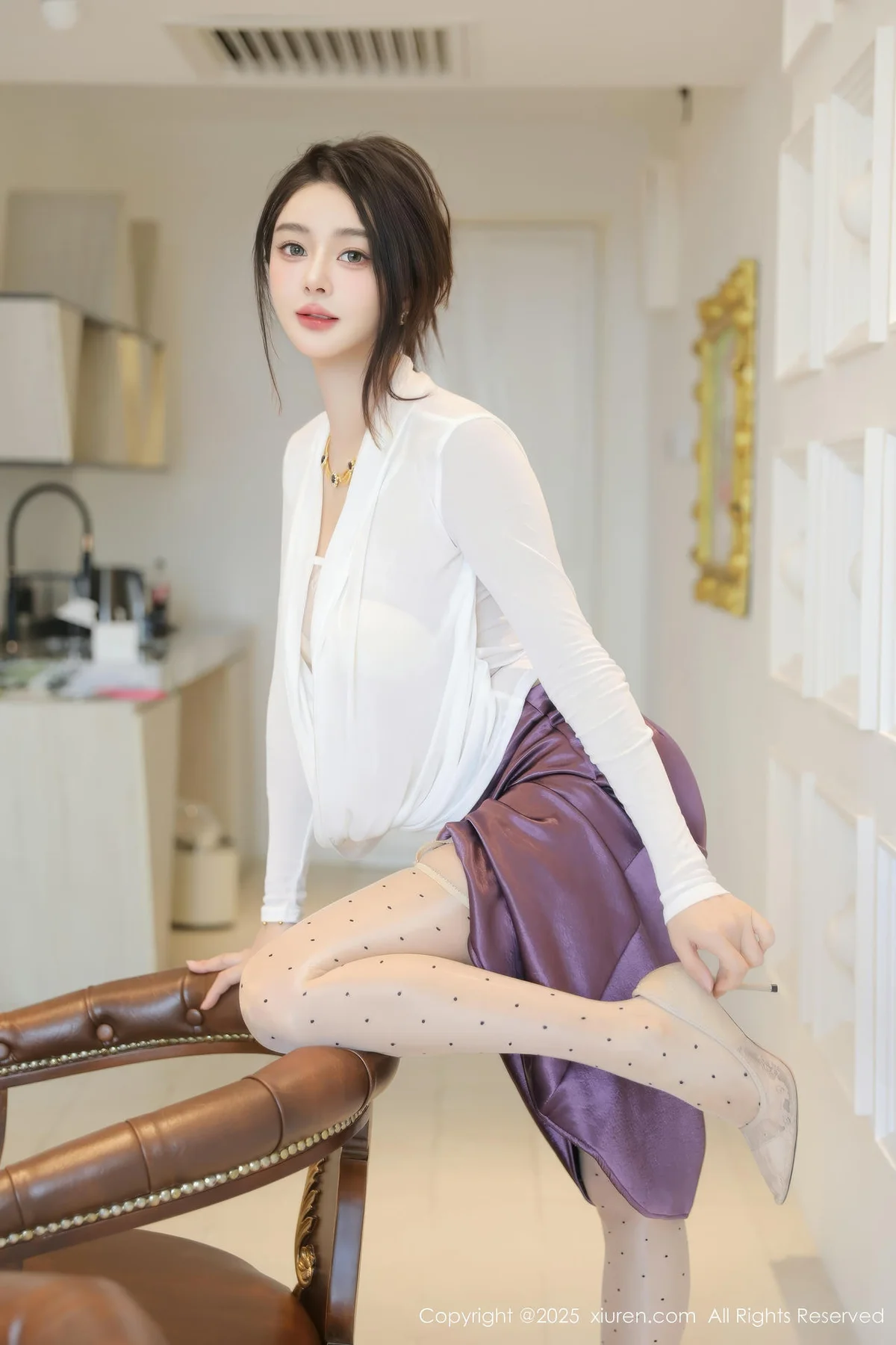 XiuRen 秀人 No.10201 Candy糖糖 紫色裙子肉色丝袜 - 5