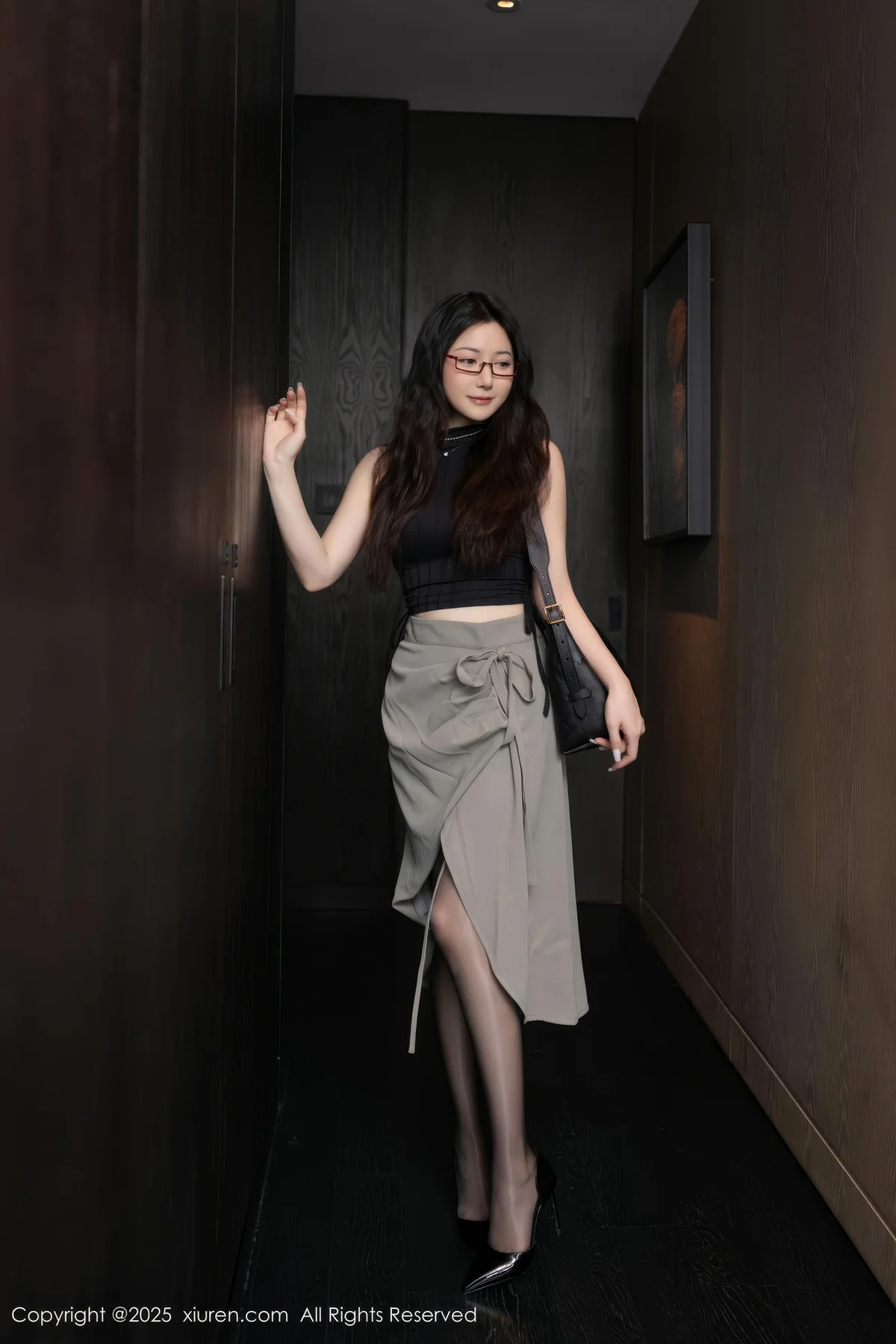 XiuRen 秀人 No.10231 鱼子酱Fish 紫色内衣魅惑黑丝 - 2