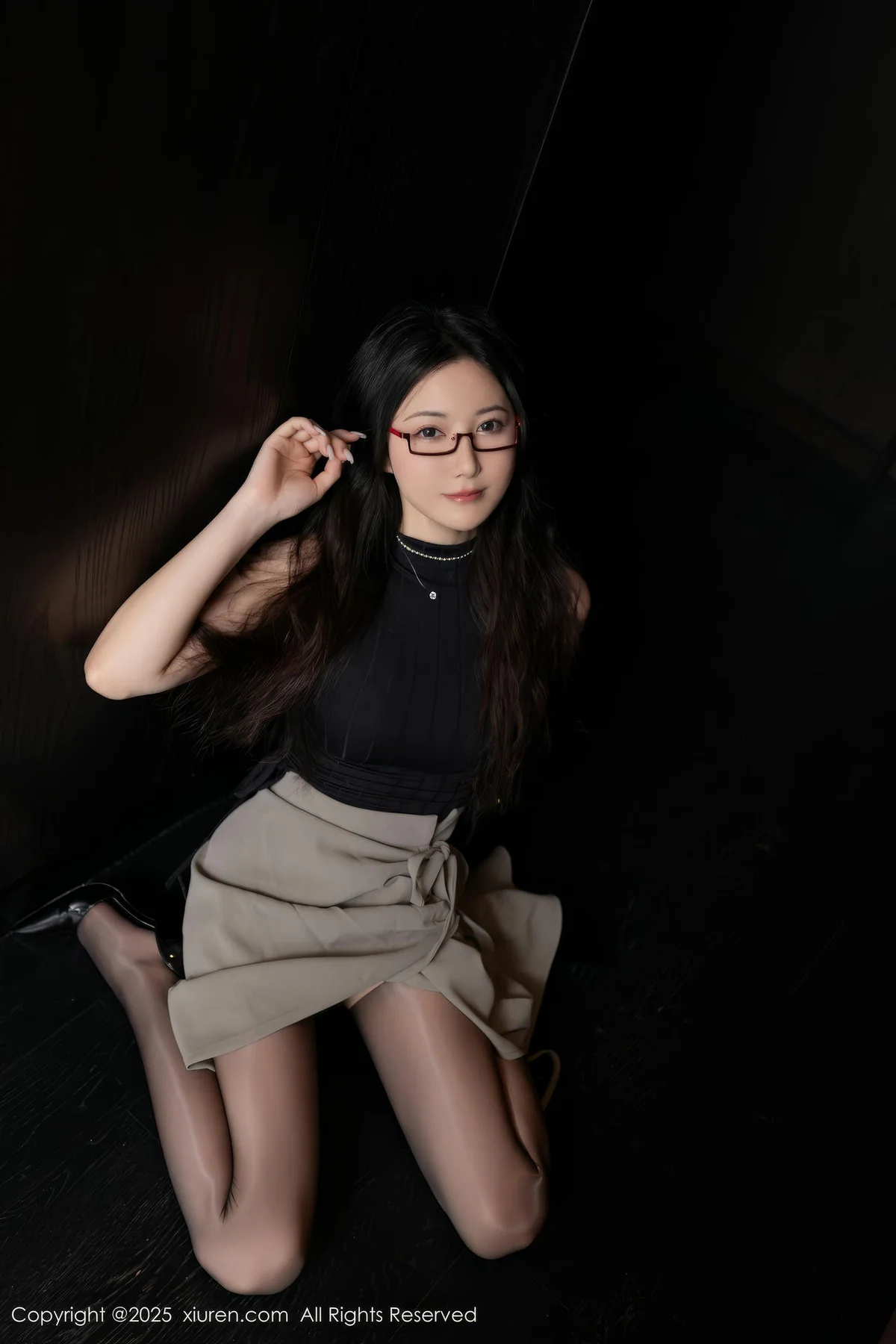 XiuRen 秀人 No.10231 鱼子酱Fish 紫色内衣魅惑黑丝 - 6