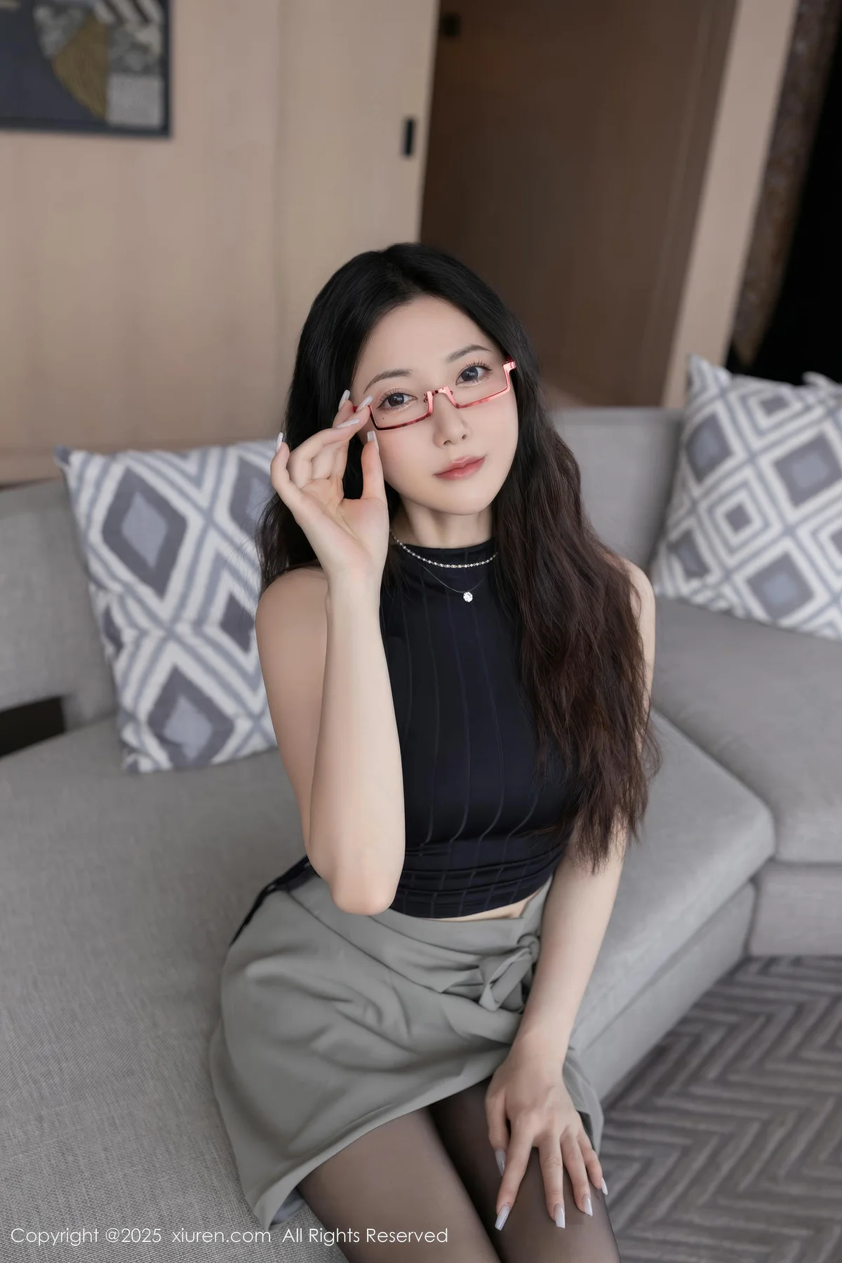 XiuRen 秀人 No.10231 鱼子酱Fish 紫色内衣魅惑黑丝 - 10