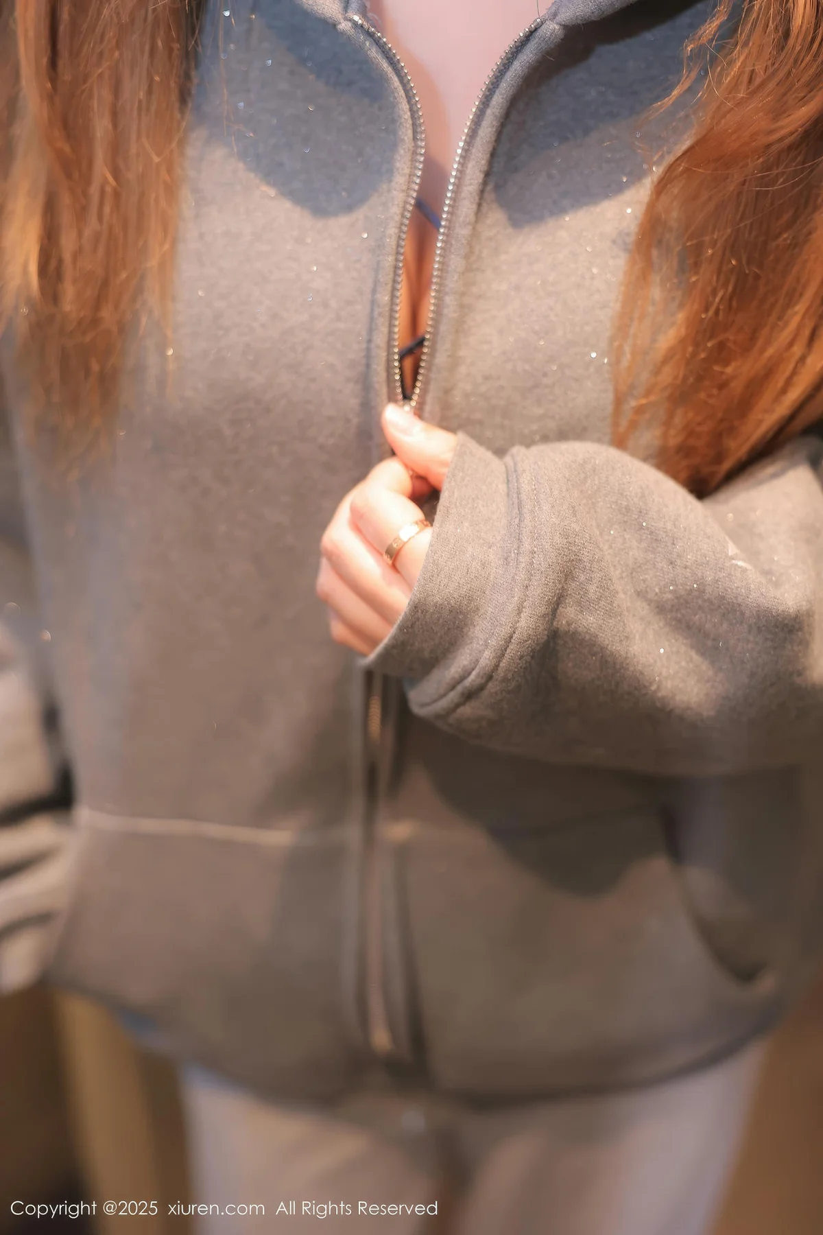 XiuRen 秀人 No.10253 M麦当劳 灰色卫衣魅惑黑丝 - 3