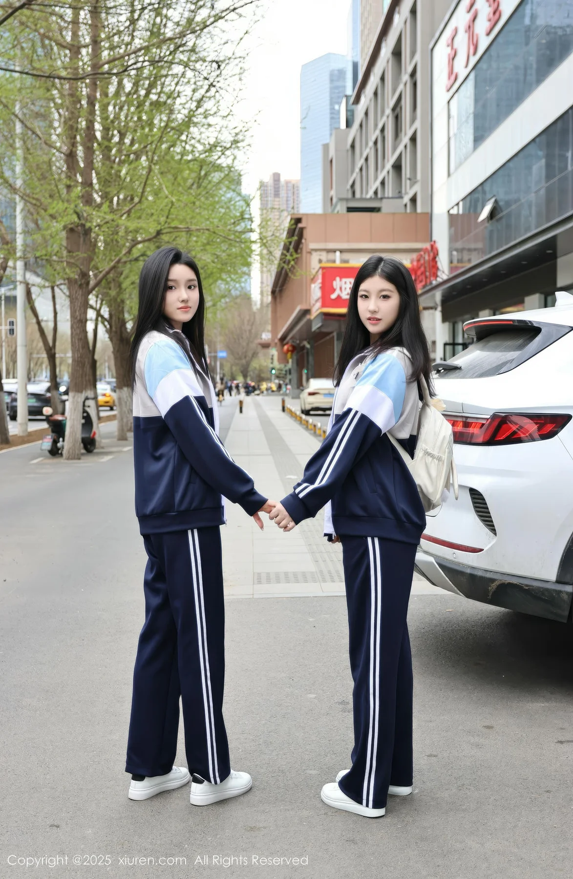 XiuRen 秀人 No.10288 小芭乐 两位蓝色校服大美女 - 9