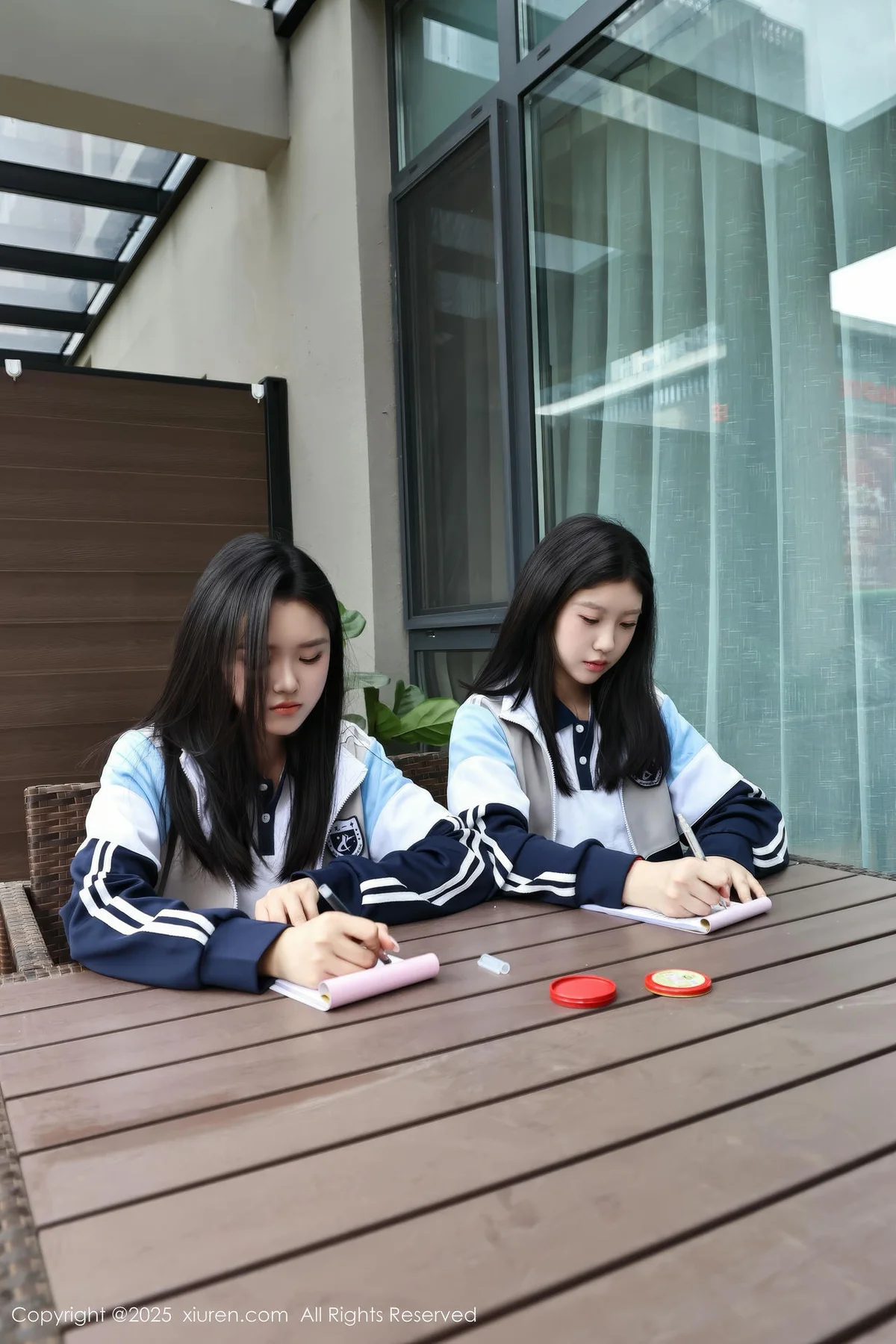 XiuRen 秀人 No.10288 小芭乐 两位蓝色校服大美女 - 1